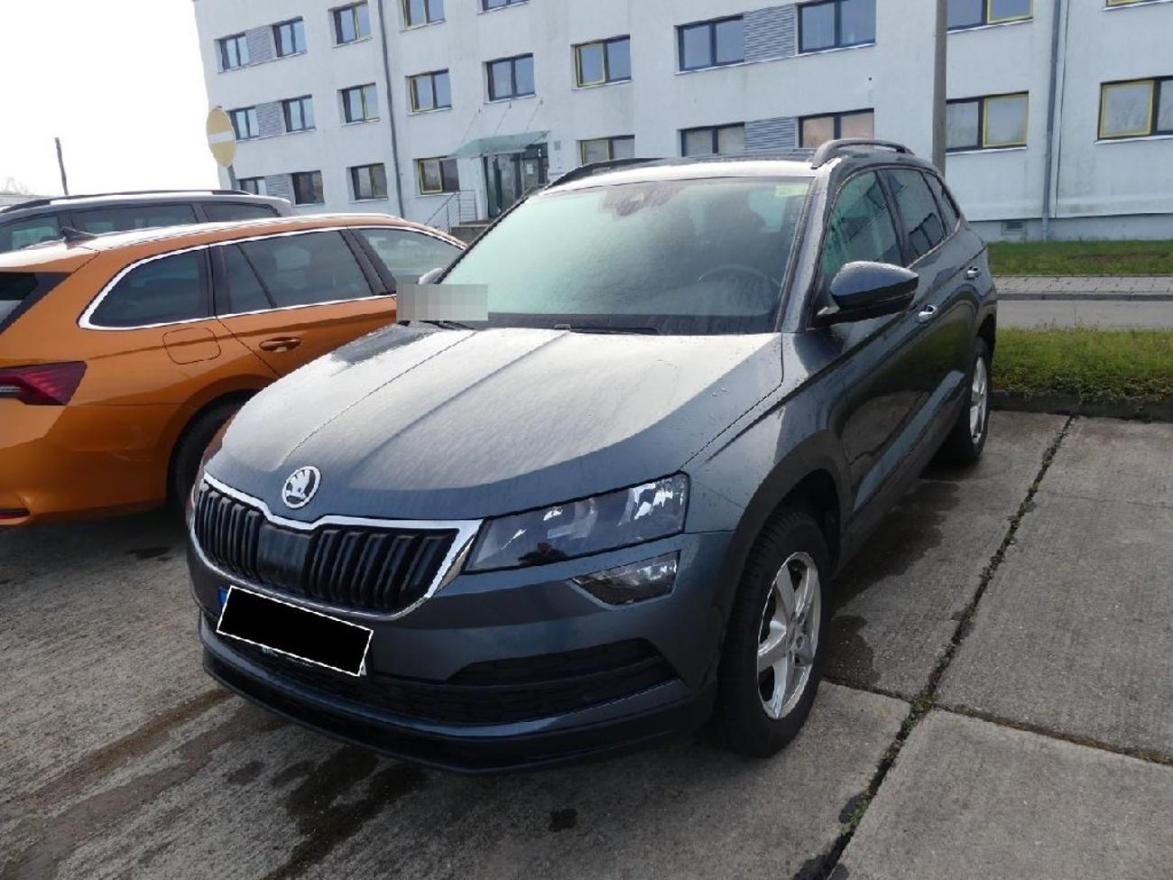 Škoda Karoq 1,0TSi 85kw 17ALU TZ