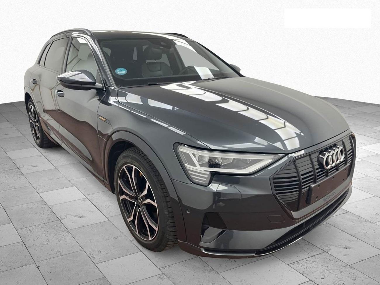 Audi e-tron 55 QUATTRO 300kw 21ALU