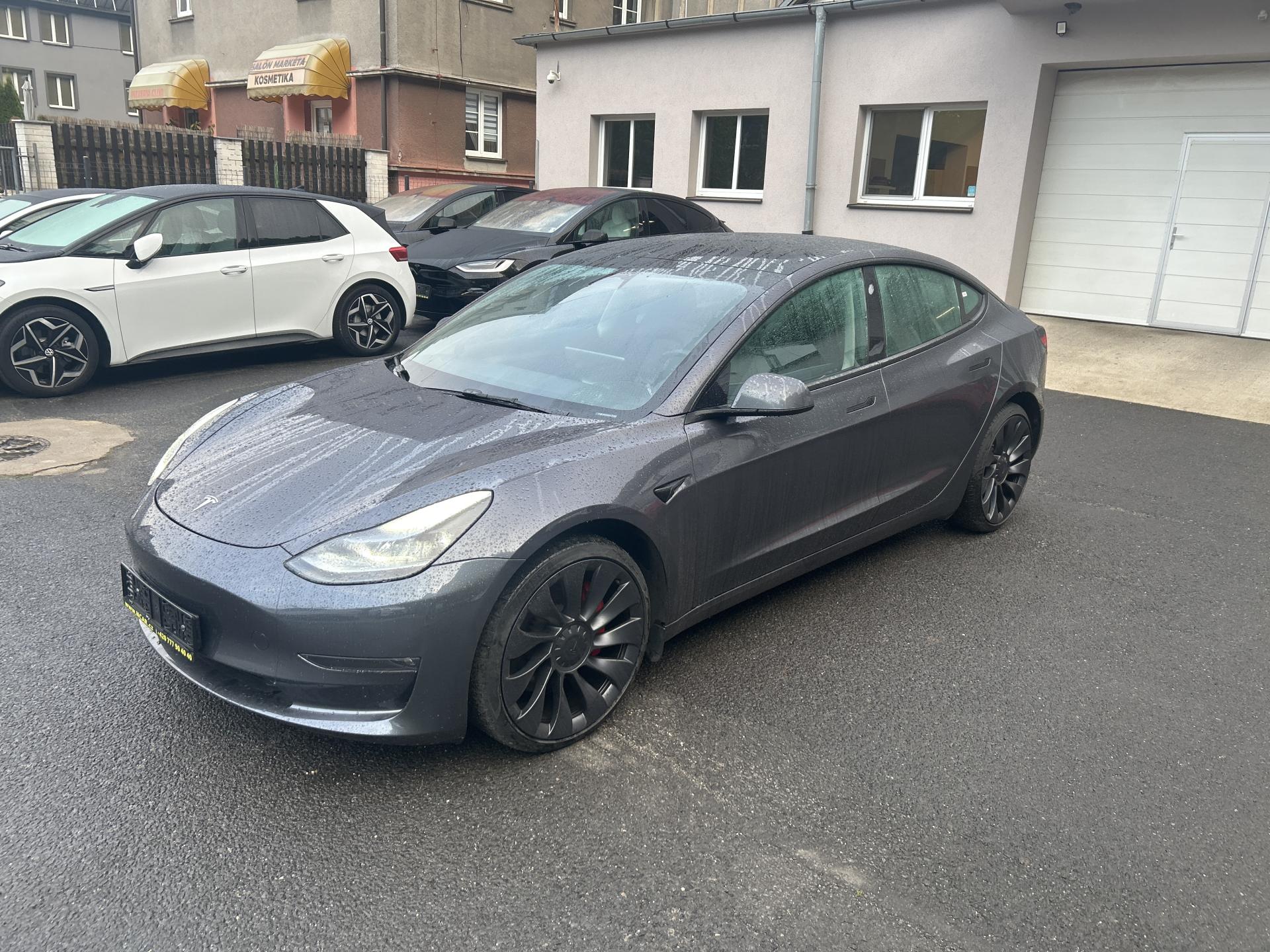 Tesla Model 3 PERFORMANCE 393kw SOH 93,0%