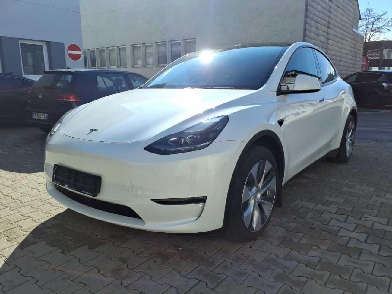 Tesla Model Y LONG RANGE DUAL MOTOR 92%