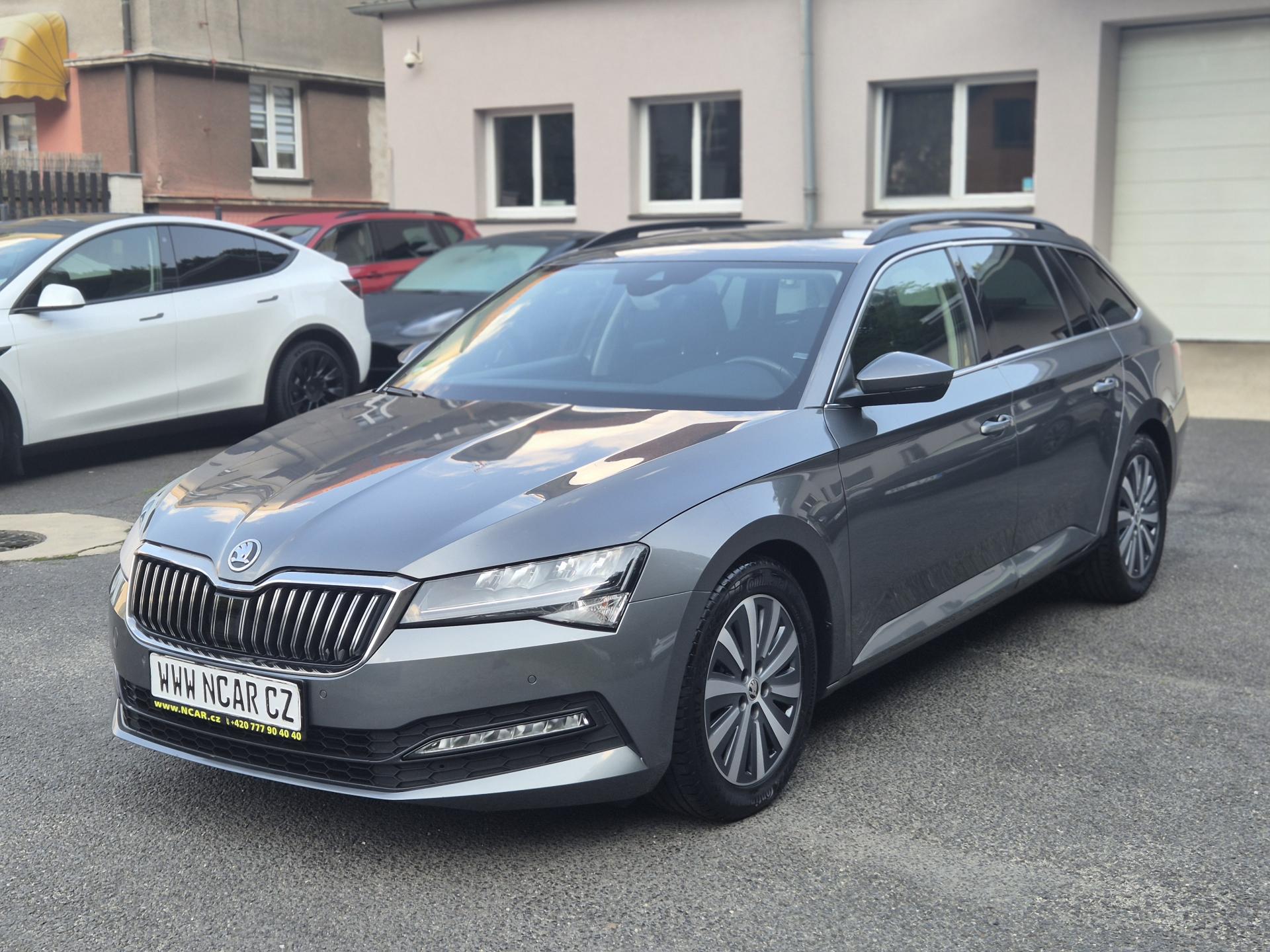 Škoda Superb Combi 2,0TDi DSG 110kw 17ALU - foto 3