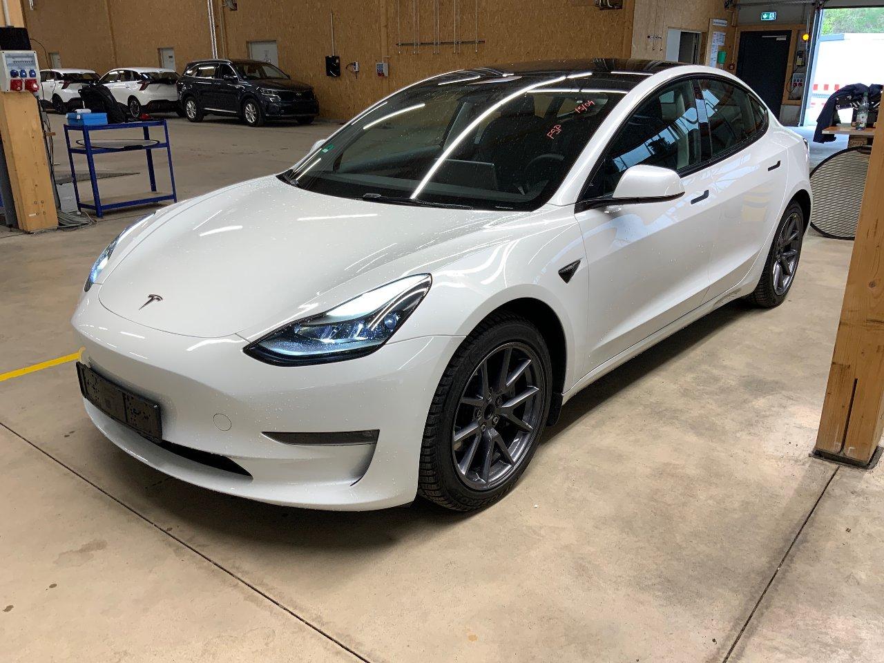 Tesla Model 3 STANDART RANGE 208kw SOH 95,0%