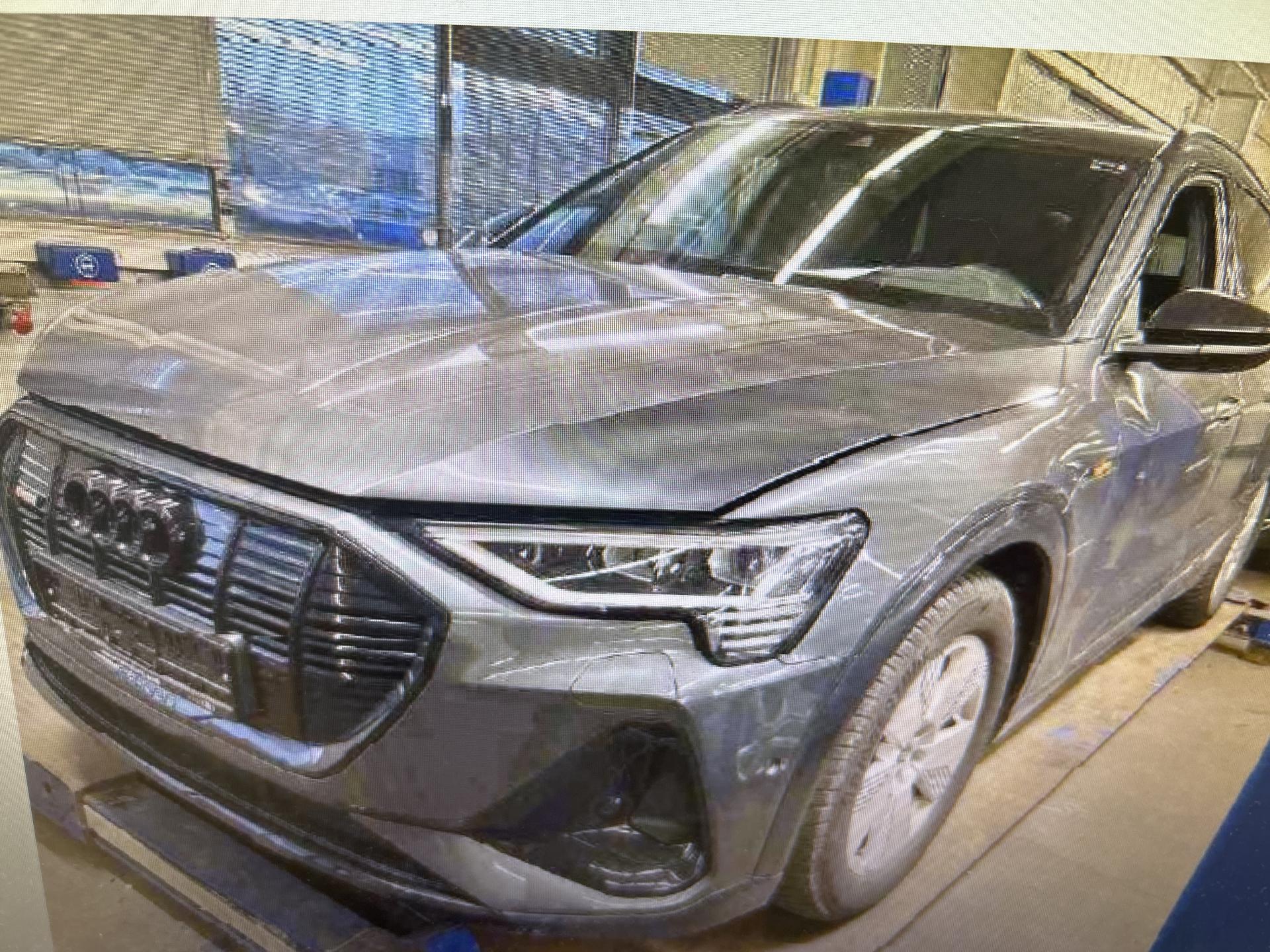 Audi e-tron 55 QUATTRO 300kw S LINE SOH97%