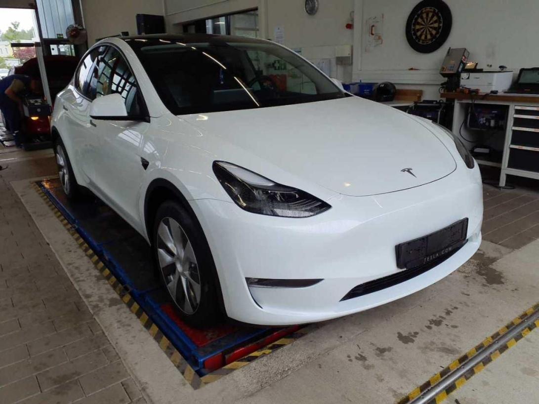 Tesla Model Y LONG RANGE DUAL MOTOR TZ 94%