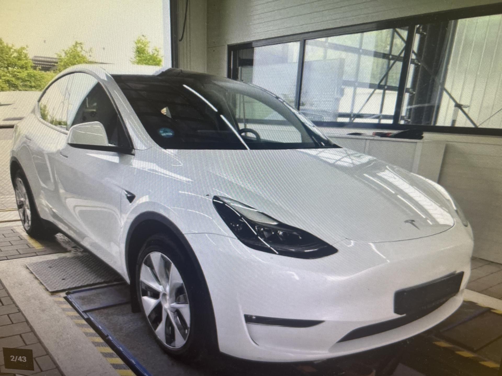 Tesla Model Y LONG RANGE DUAL MOTOR 94%