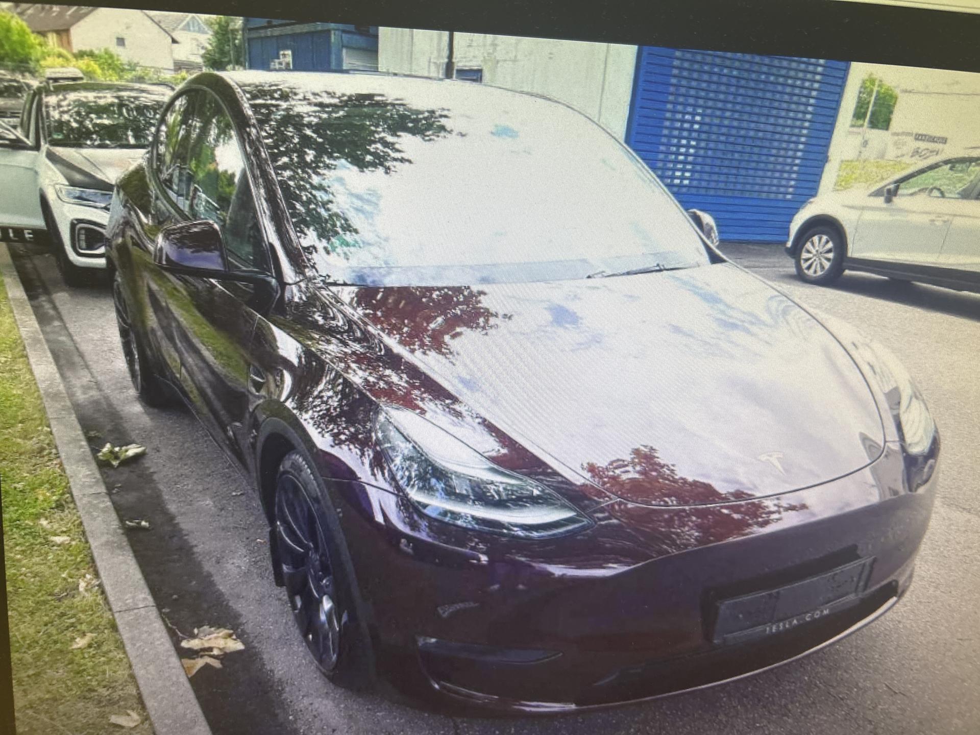 Tesla Model Y PERFORMANCE 393kw 21ALU 94,7%