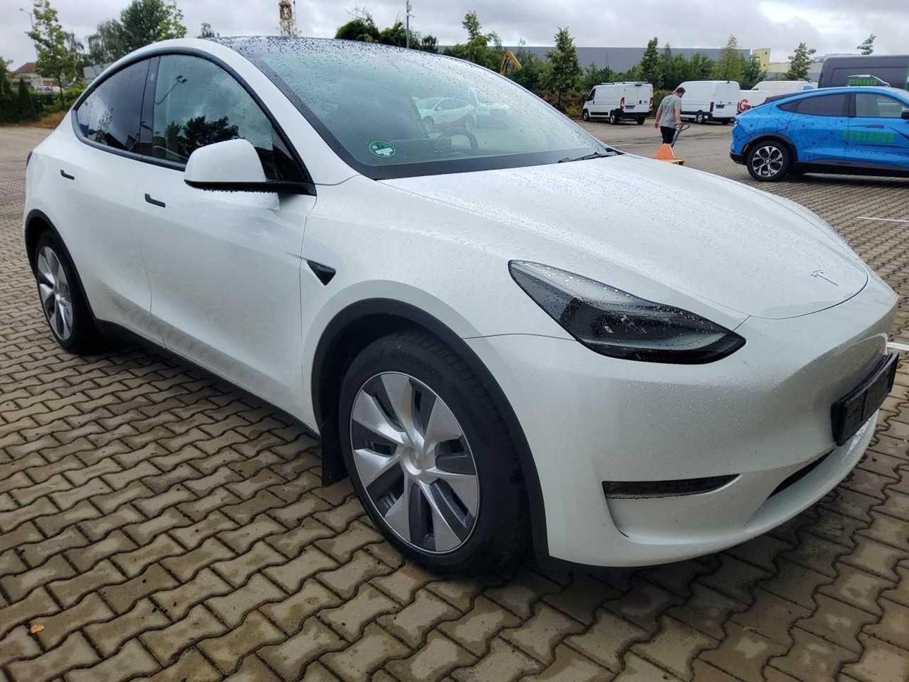 Tesla Model Y LONG RANGE DUAL MOTOR 93,9%