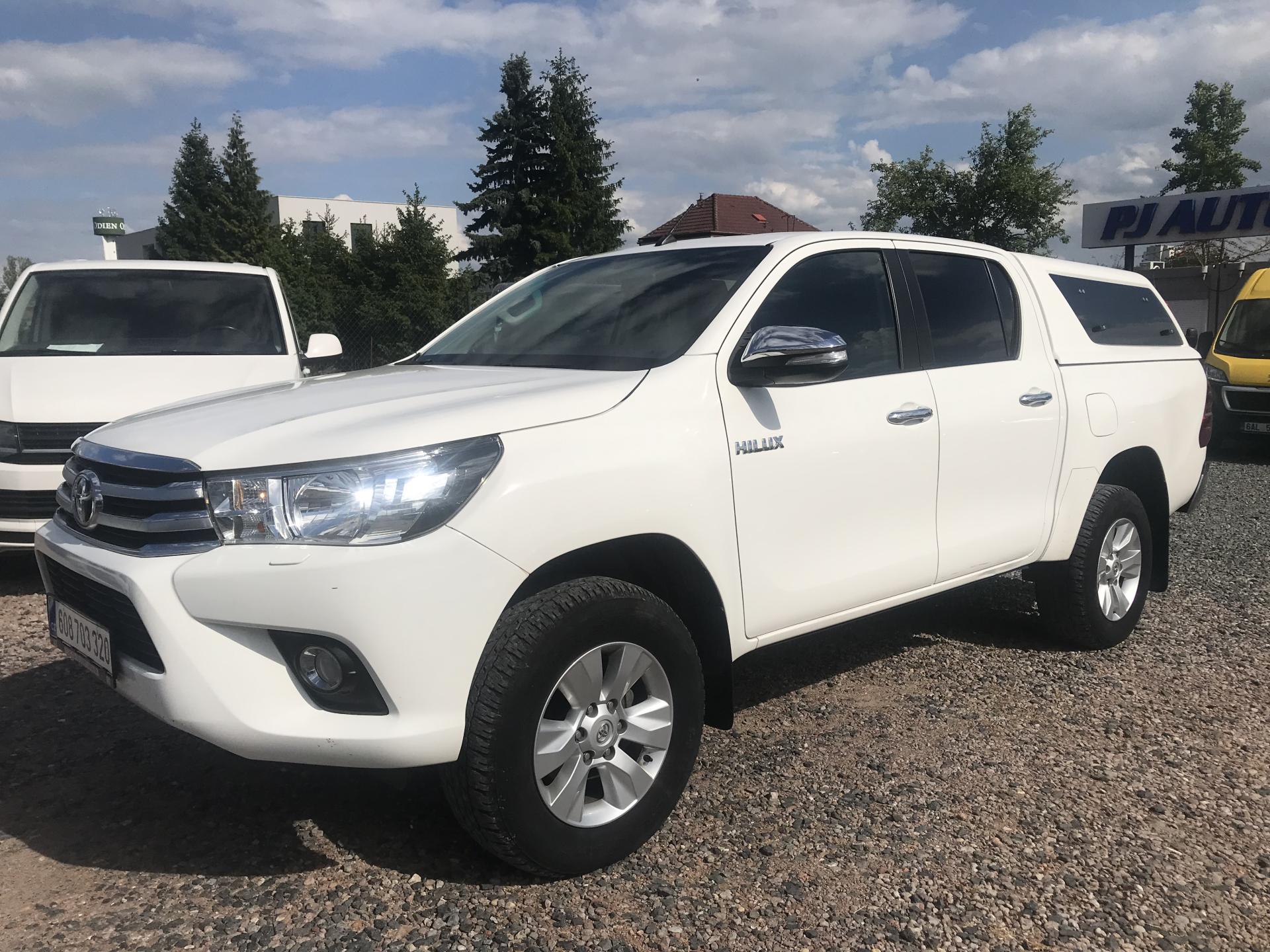 Toyota Hilux 2.4 D 110 ,4x4,AUT.ČR...