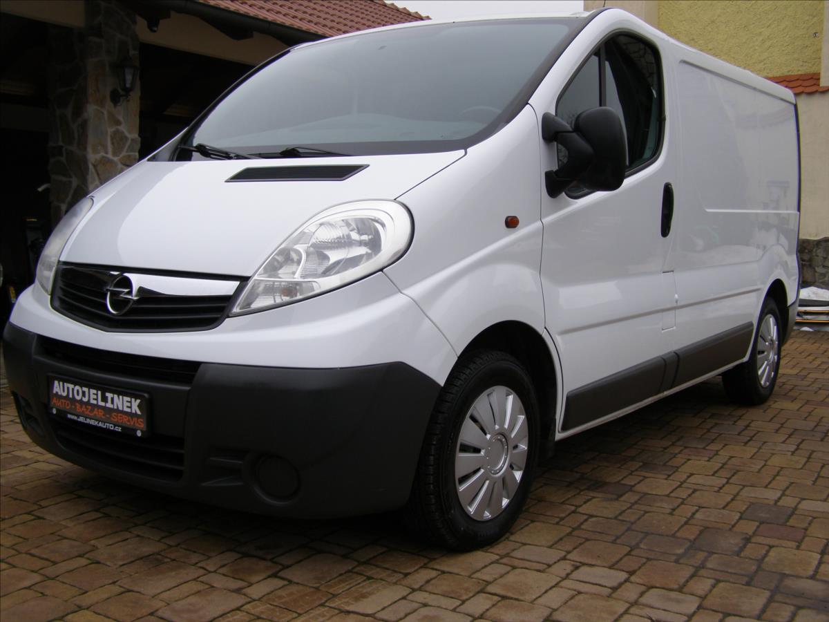 Renault Trafic 2,0 Vivaro 2.0CDTI po STK