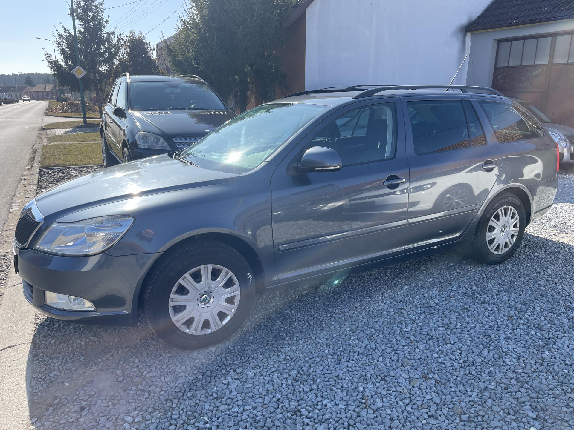 Škoda Octavia 1.4 TSI SERVIS PEKNA.