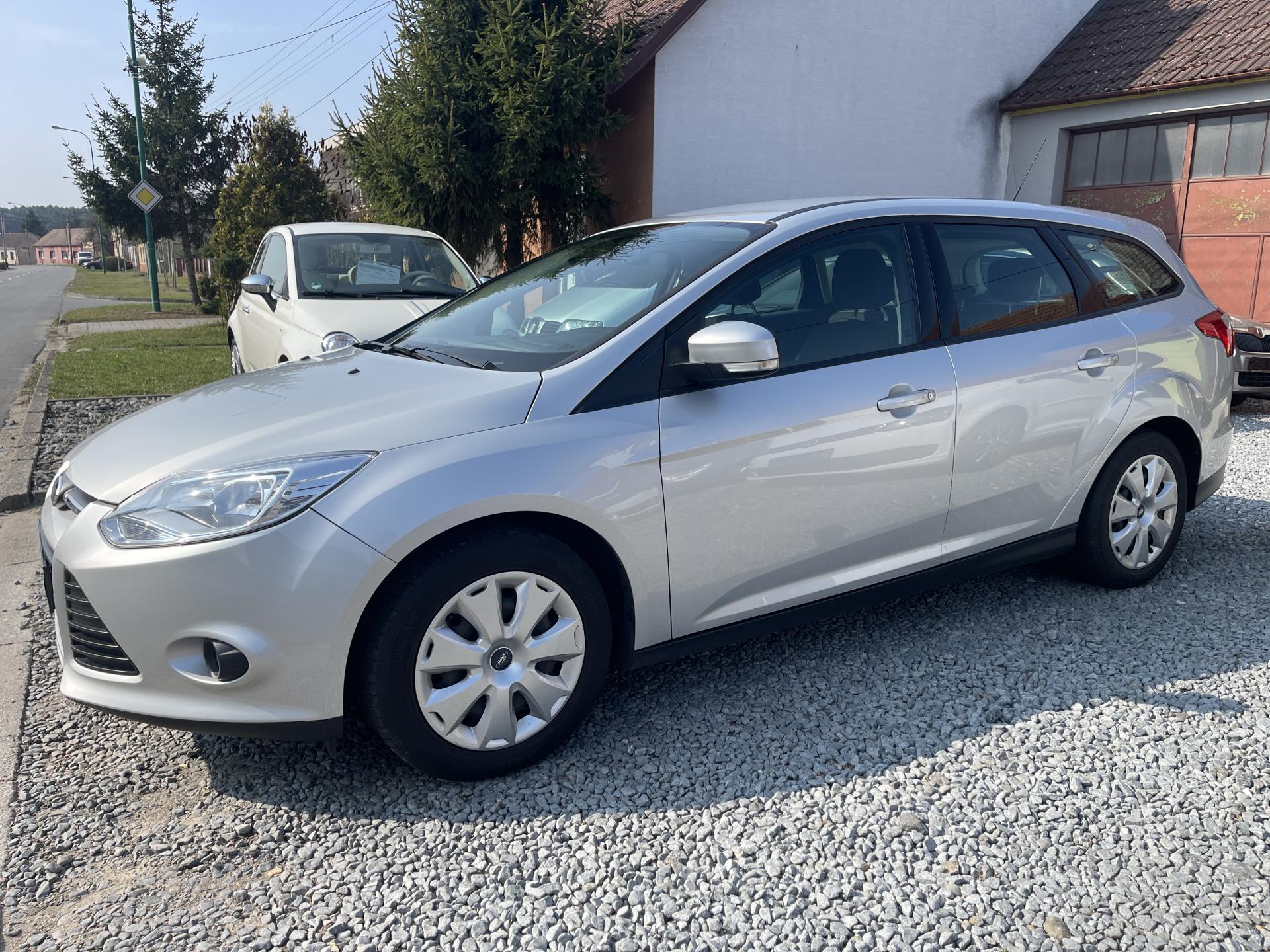 Ford Focus 1.6i 92 KW DIGI KLIMA SERVIS.