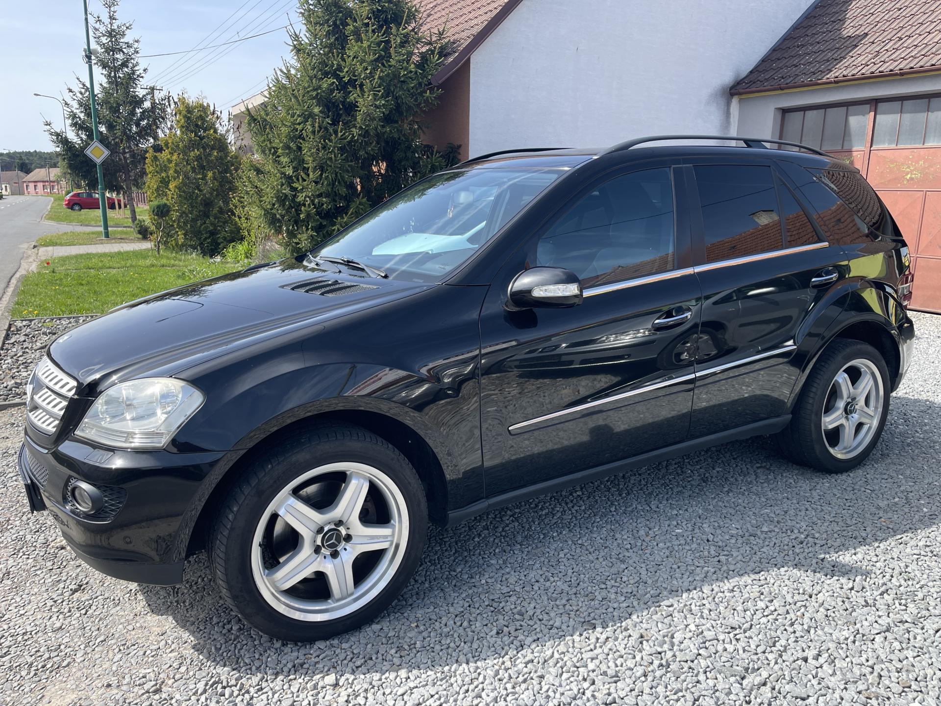 Mercedes-Benz Třídy M ML 420 CDI 4-MATIC PEKNY STAV.