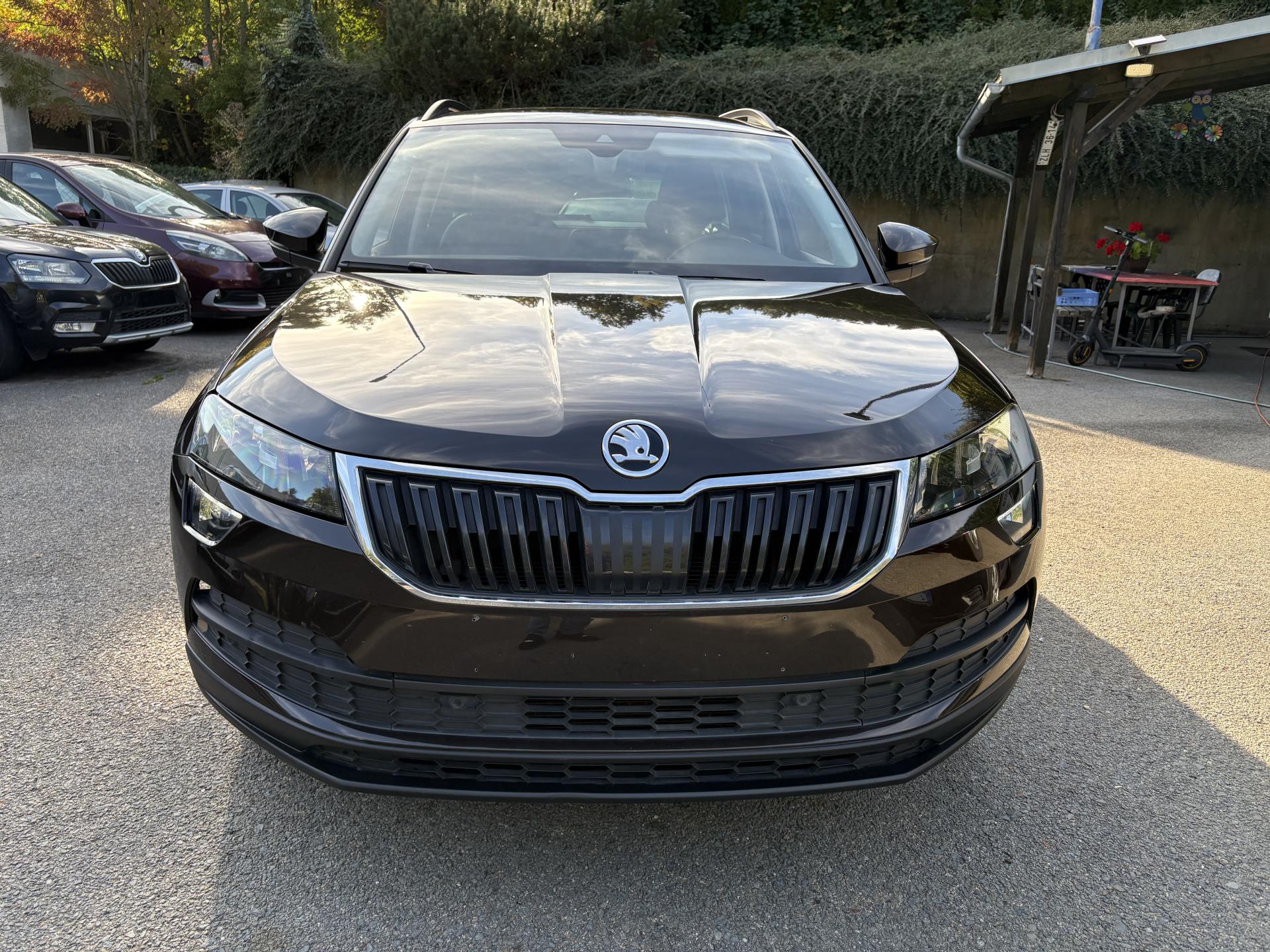 Škoda Karoq 1,0 TSI AMBITION PĚKNÝ VŮZ