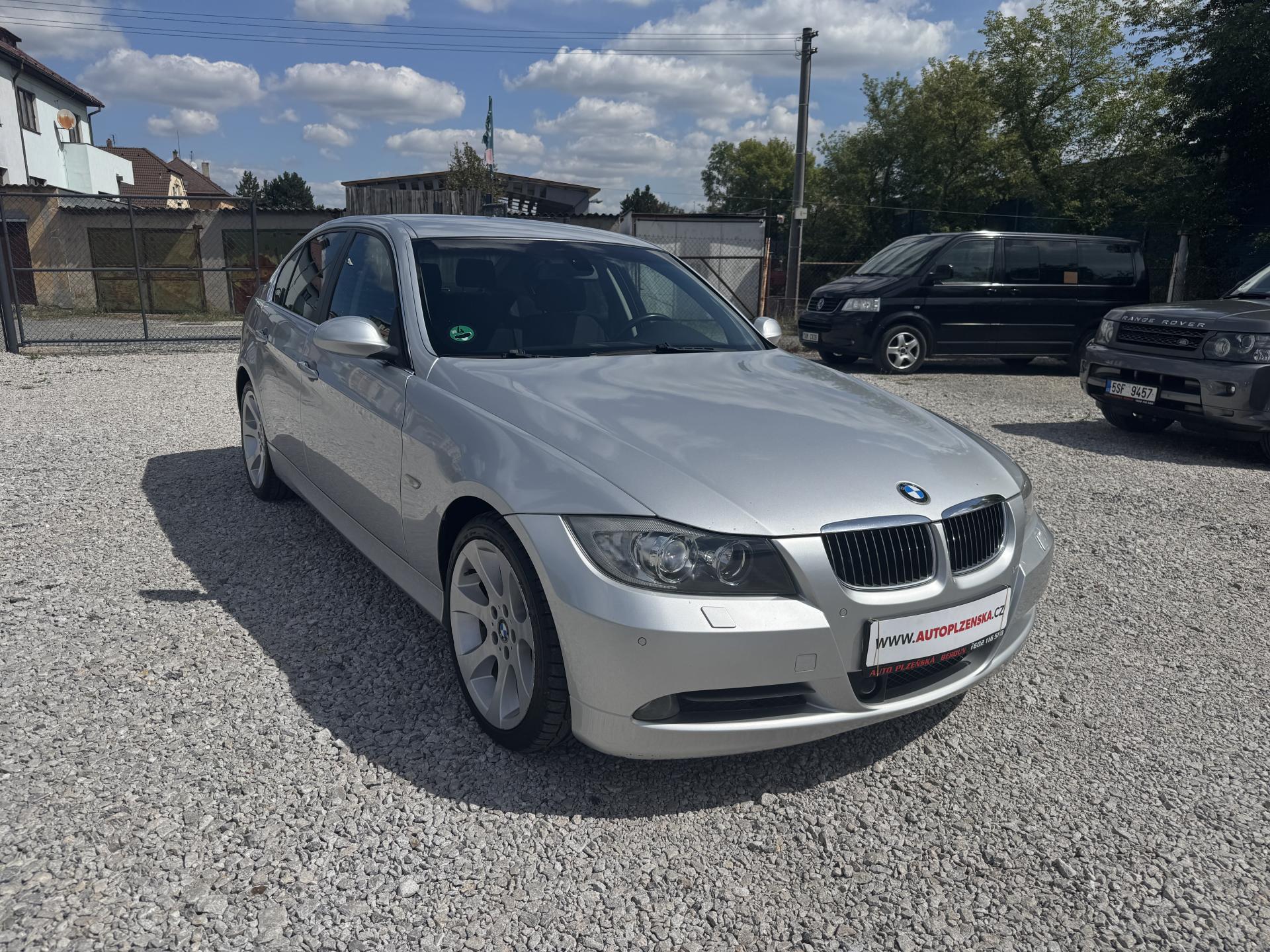 BMW Řada 3 330iX,MANUÁL
