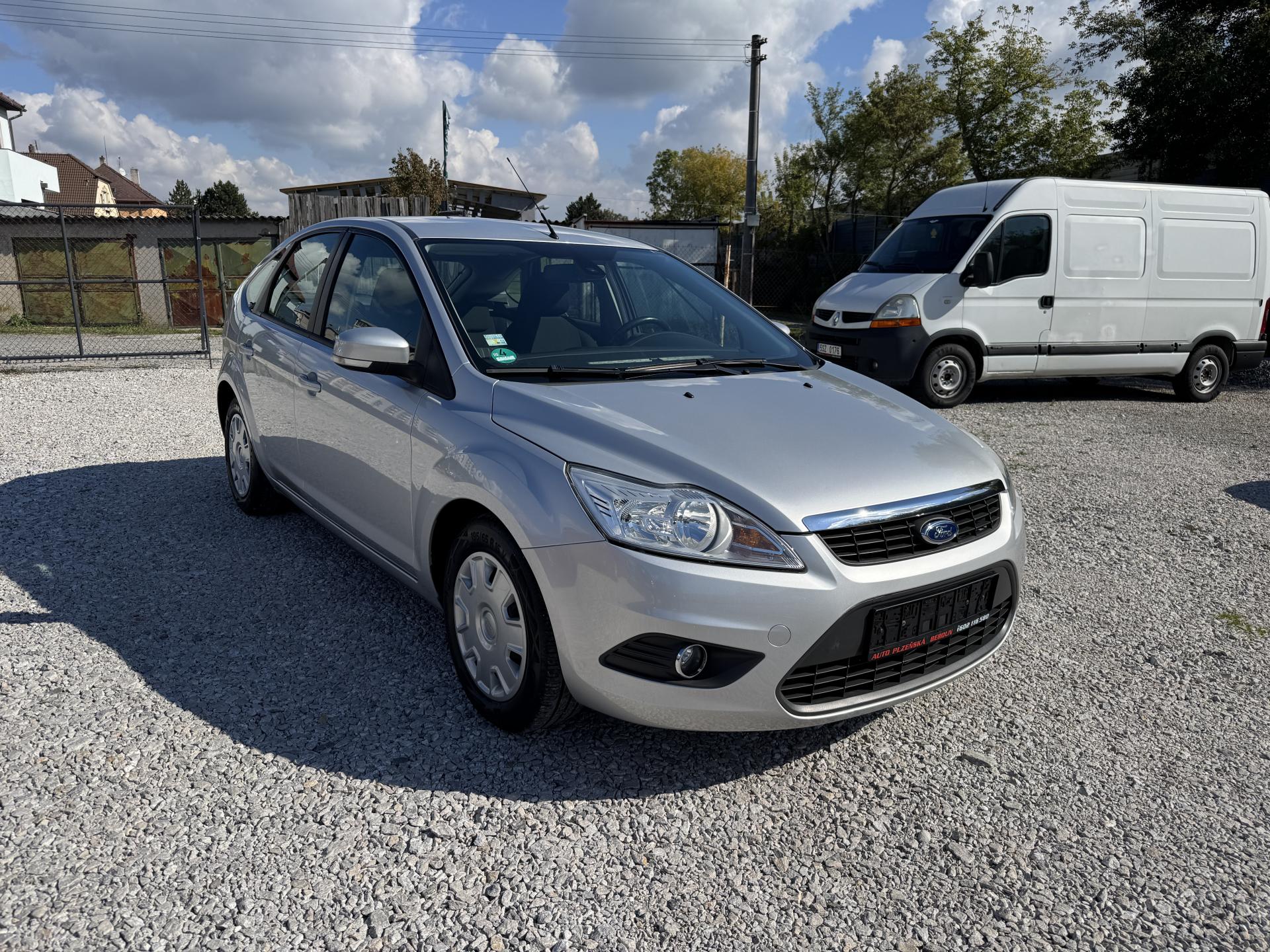 Ford Focus 1.6-16V,SERVISKA,2SADY KOL