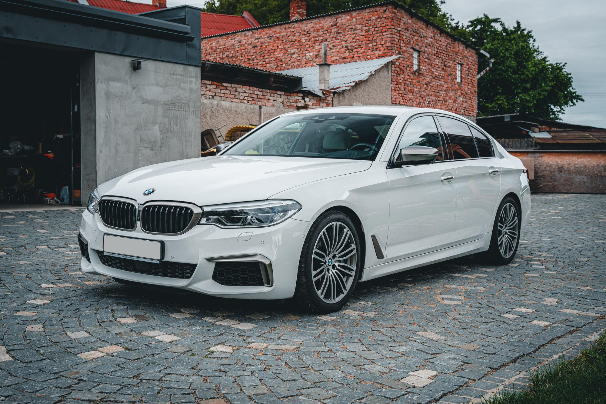 BMW Řada 5 M550i xDrive ČR