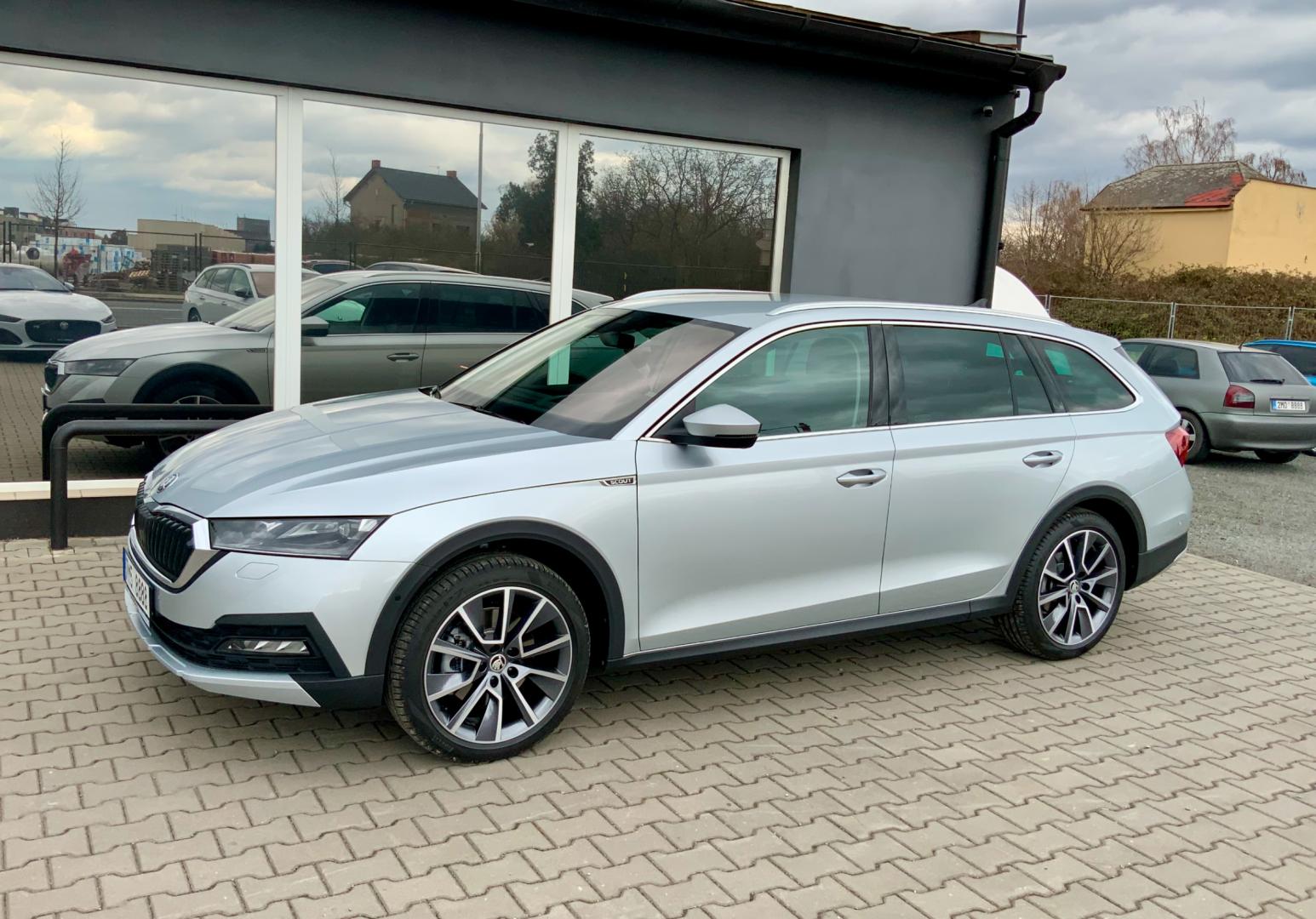 Škoda Octavia SCOUT 2,0Tdi 147kw-4x4 Panoram