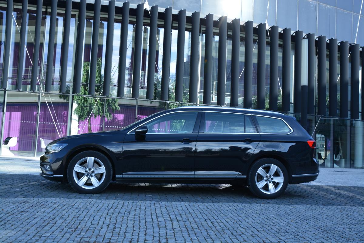 Volkswagen Passat Variant 2,0Tdi DSG 140kW Elegance ČR