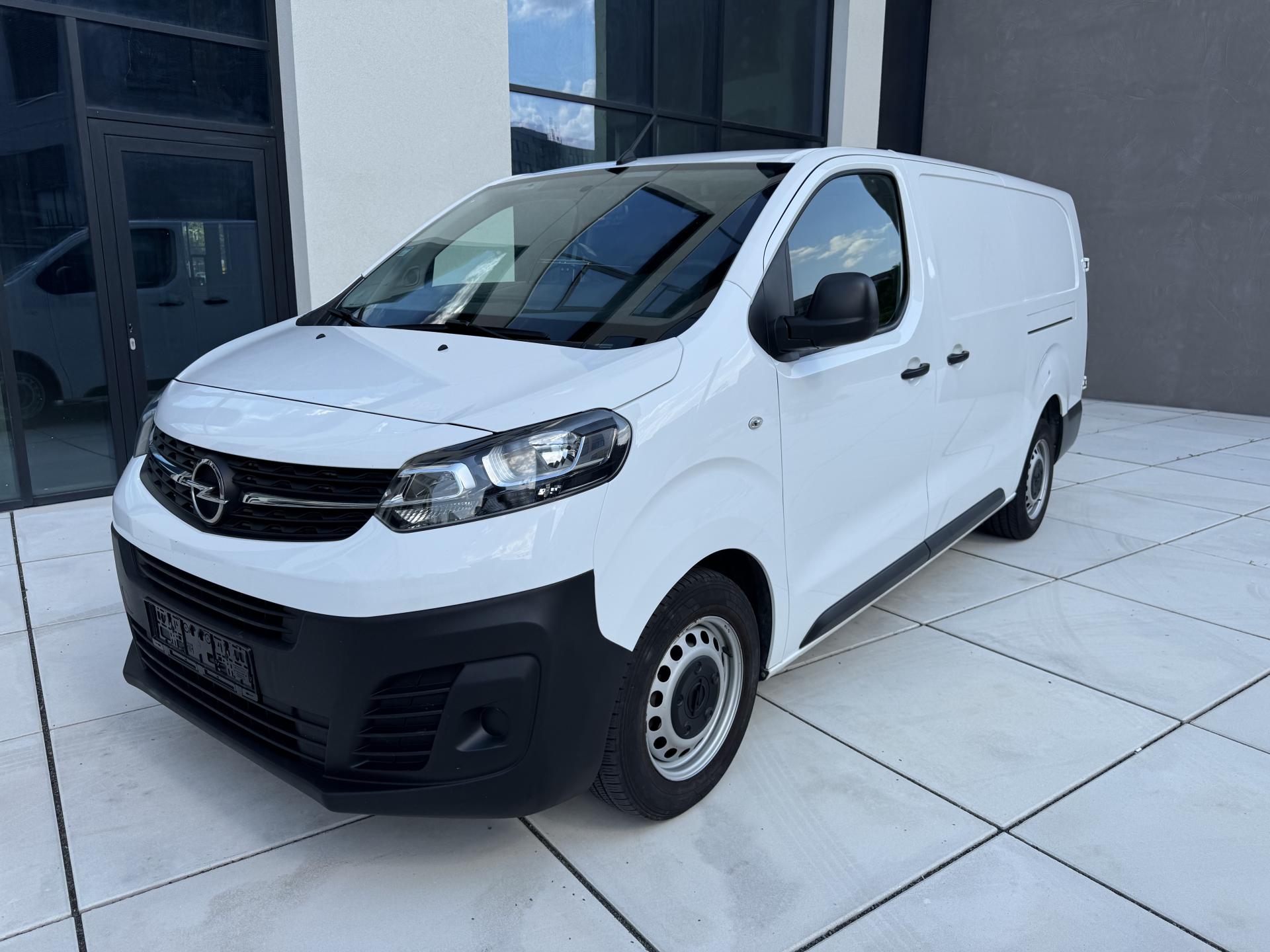 Opel Vivaro COMFORT L3H1 2.8T 1 MAJITEL