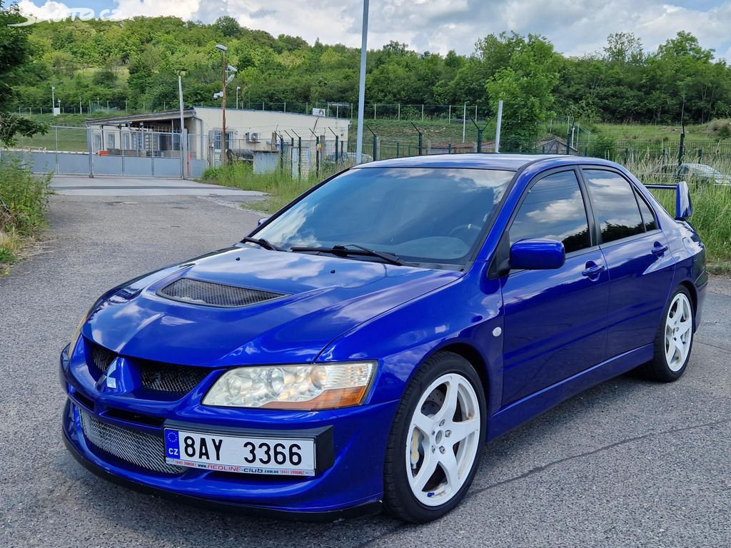Mitsubishi Lancer EVO 8 600PS mnoho úprav