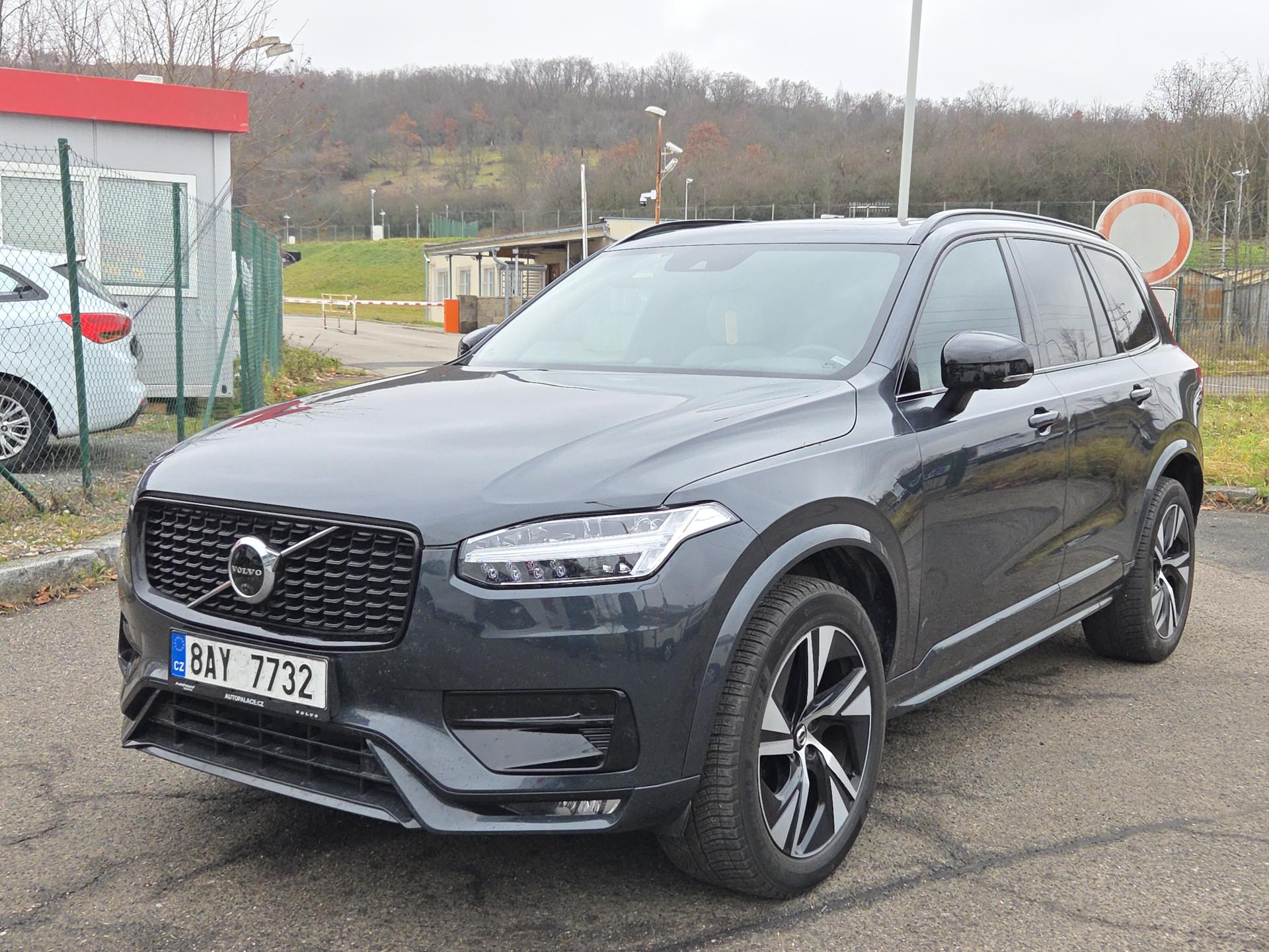 Volvo XC90 B5 AWD Black Edition 1.majitel