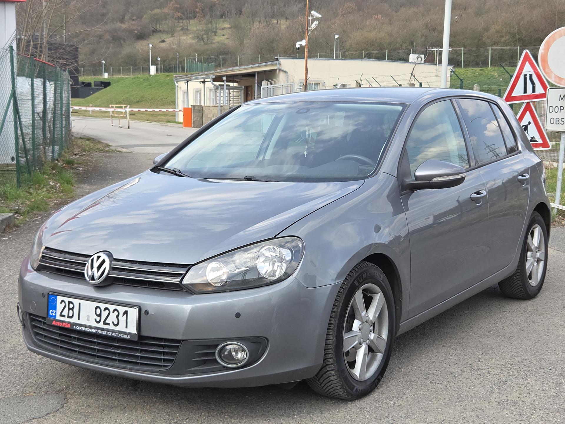 Volkswagen Golf 90kw AUTOMAT splátky od 10%