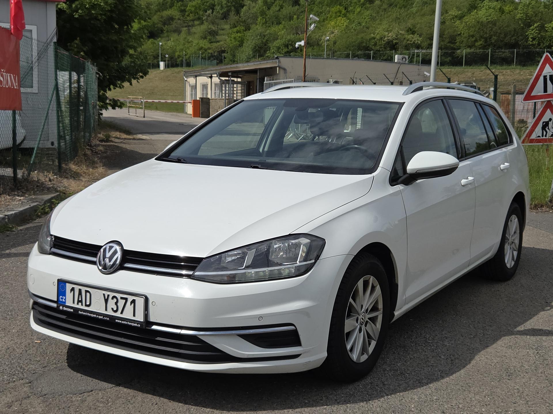 Volkswagen Golf 1,6TDi AUTOMAT