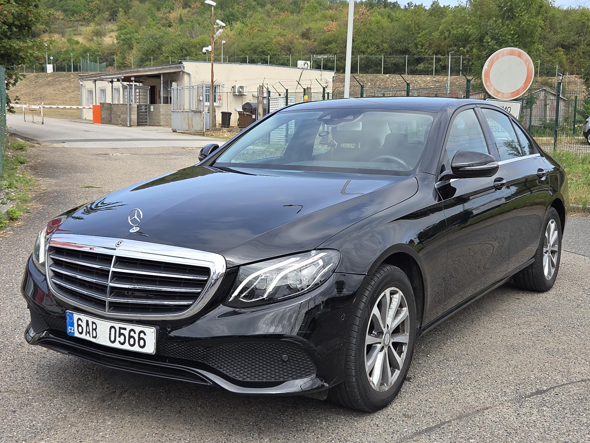 Mercedes-Benz Třídy E E220CDi lze i na splátky VŠEM!