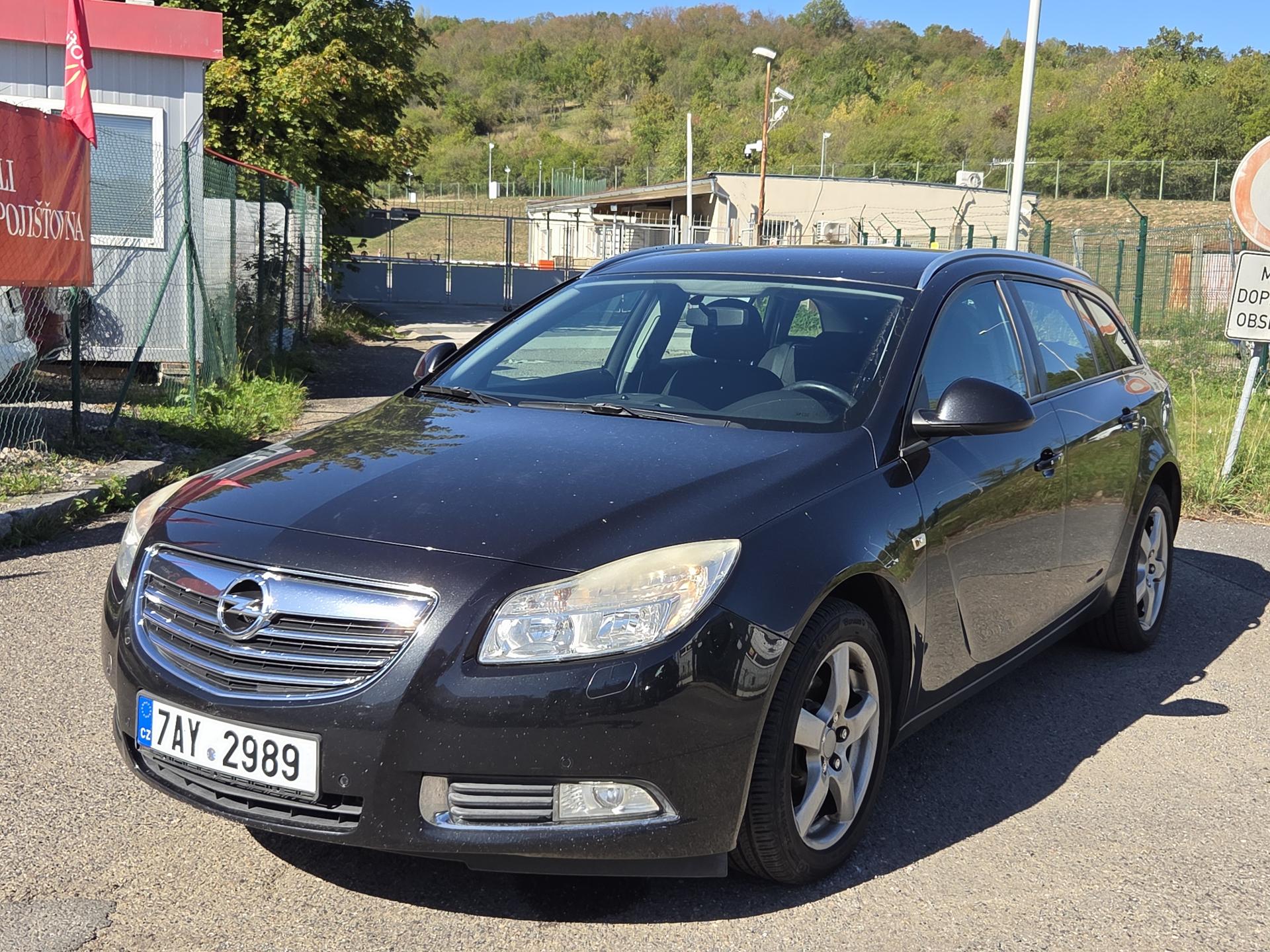 Opel Insignia 2,0CDTi KOMBI i SPLÁTKY VŠEM!
