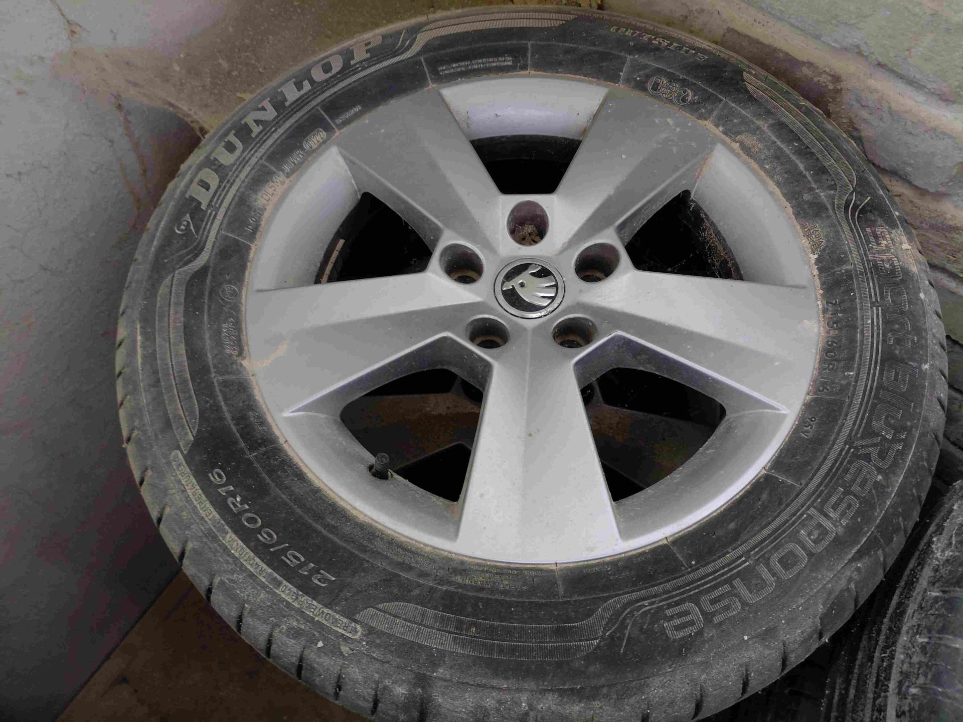 _ 16ALU ŠKODA Superb III 5x112
