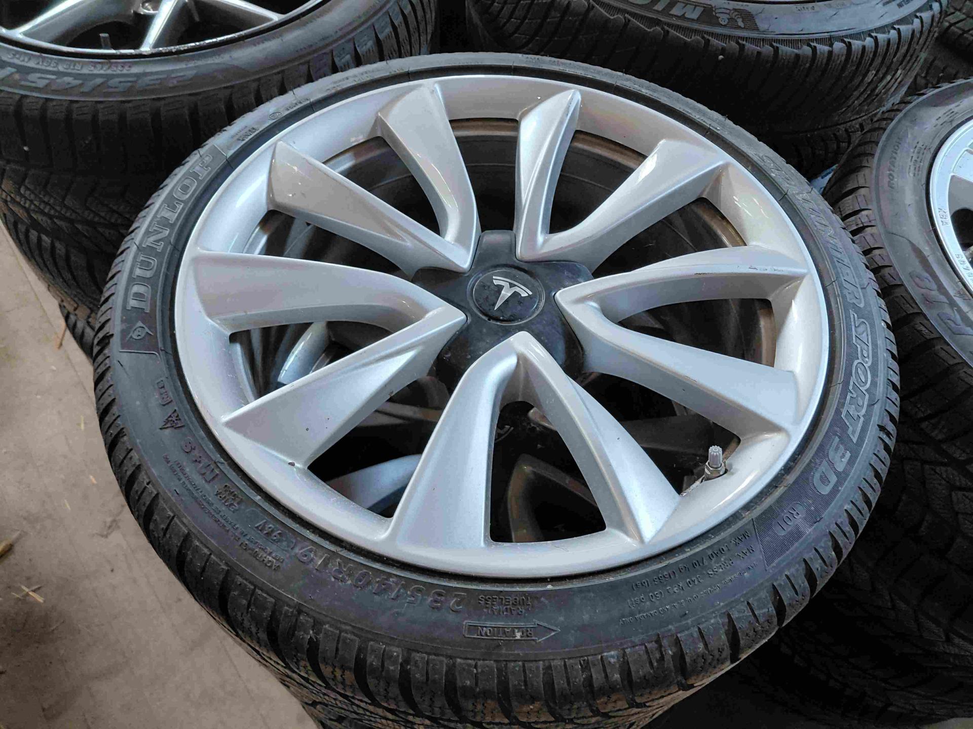 _ 19ALU TESLA Model 3 SPORT