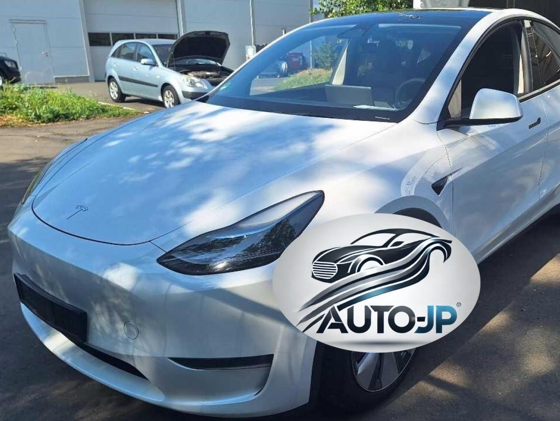 Tesla Model Y AWD Long Range PŘIPRAVUJEME
