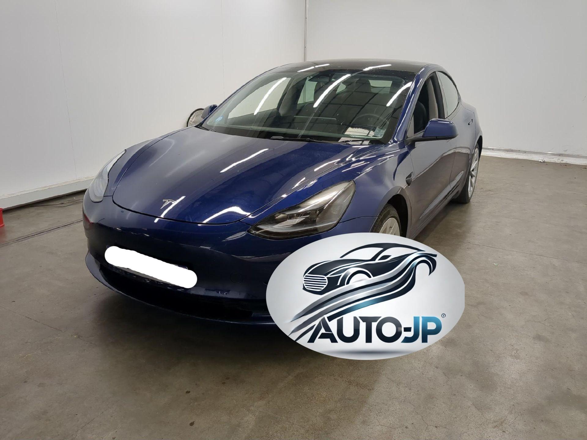 Tesla Model 3 RWD LED ACC PŘIPRAVUJEME