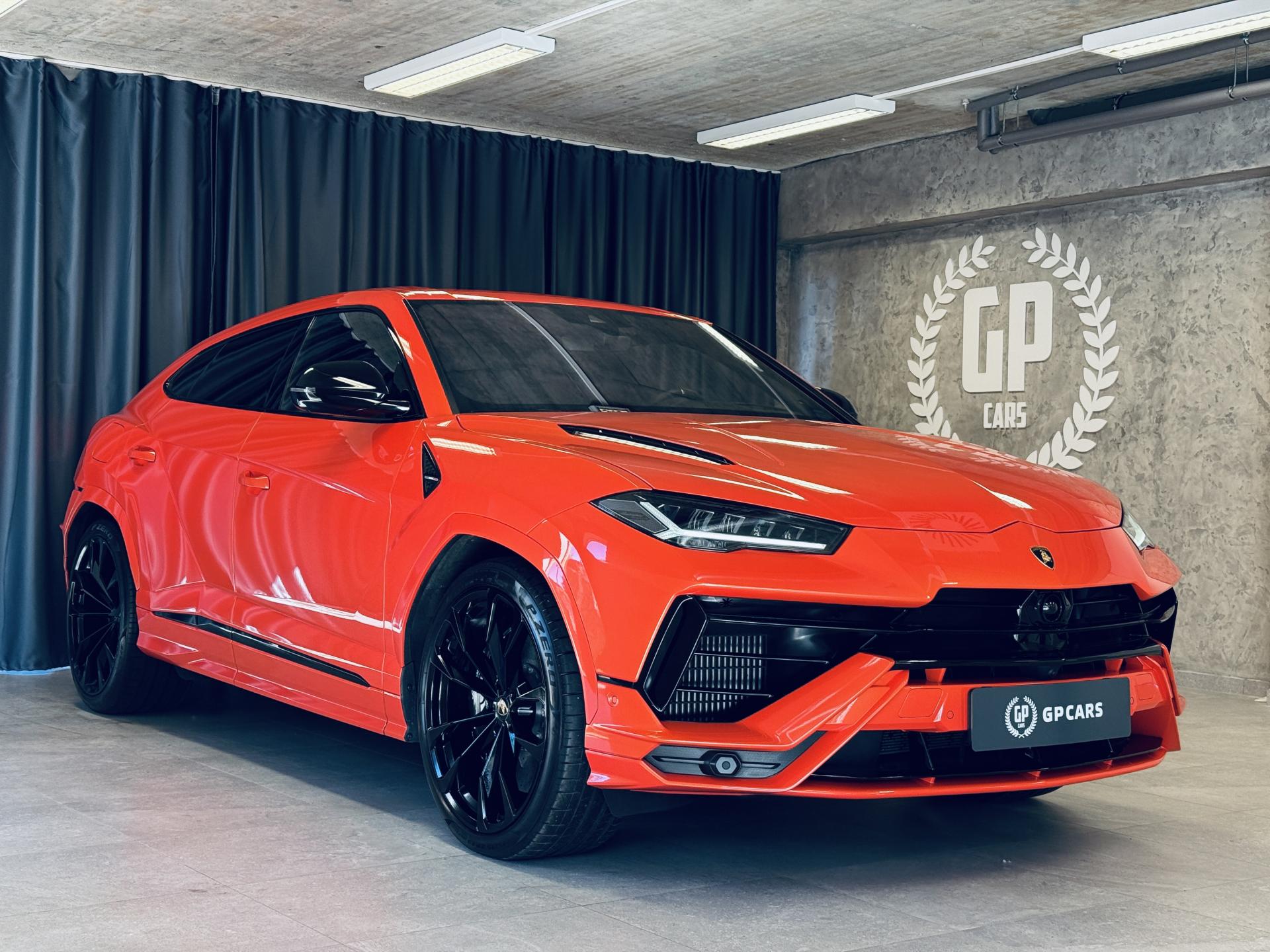 Lamborghini Urus S*TV*CAR*23"*ZÁR*B&O*MASAŽ*HUD