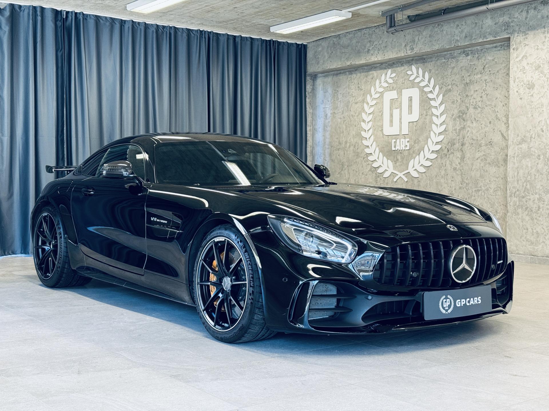 Mercedes-Benz AMG GT R*II CARBON*KERAMIC*MAX VÝBAVA