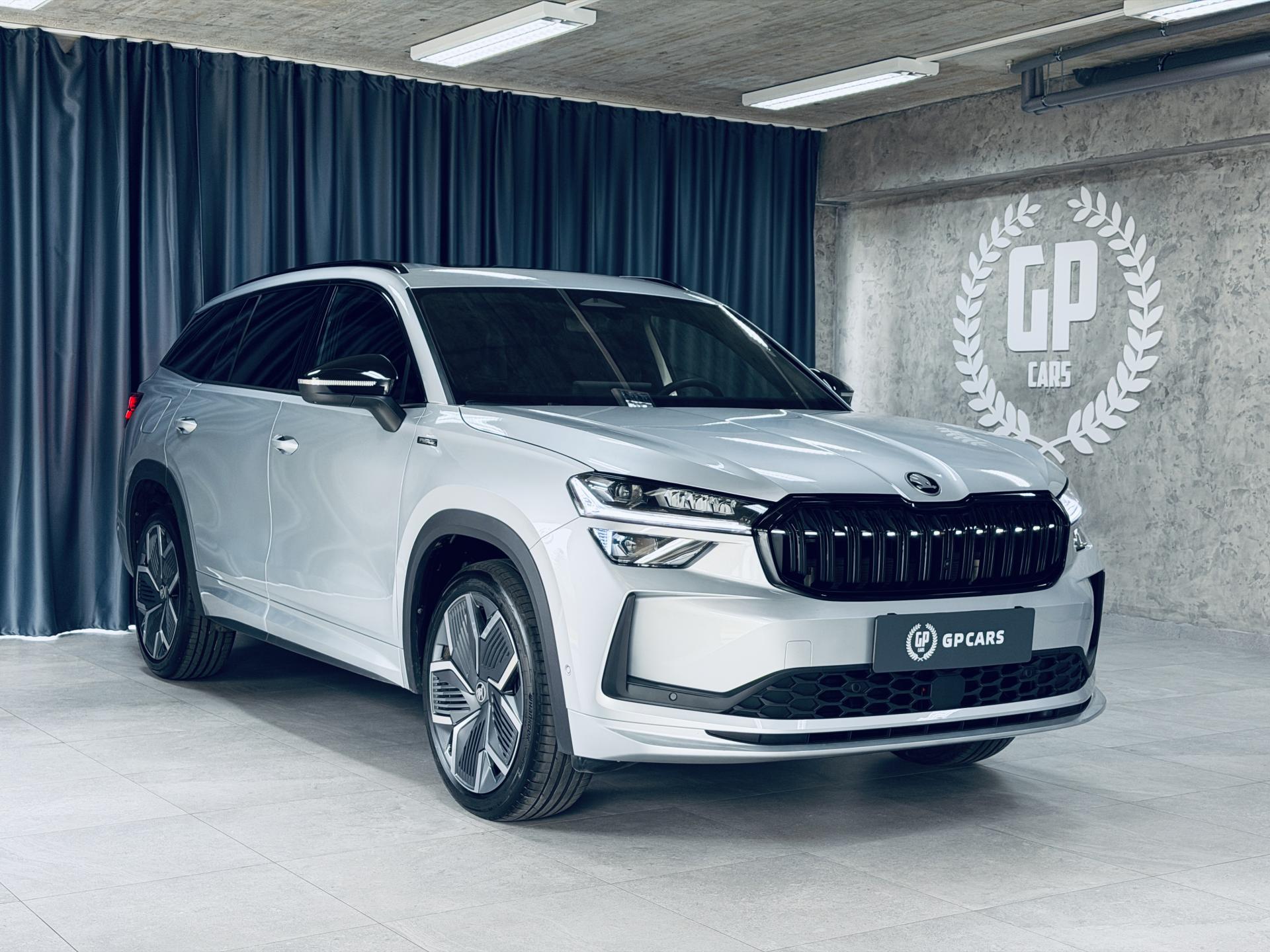 Škoda Kodiaq SPORT*142kw*4M*PANO*ZÁR.5L