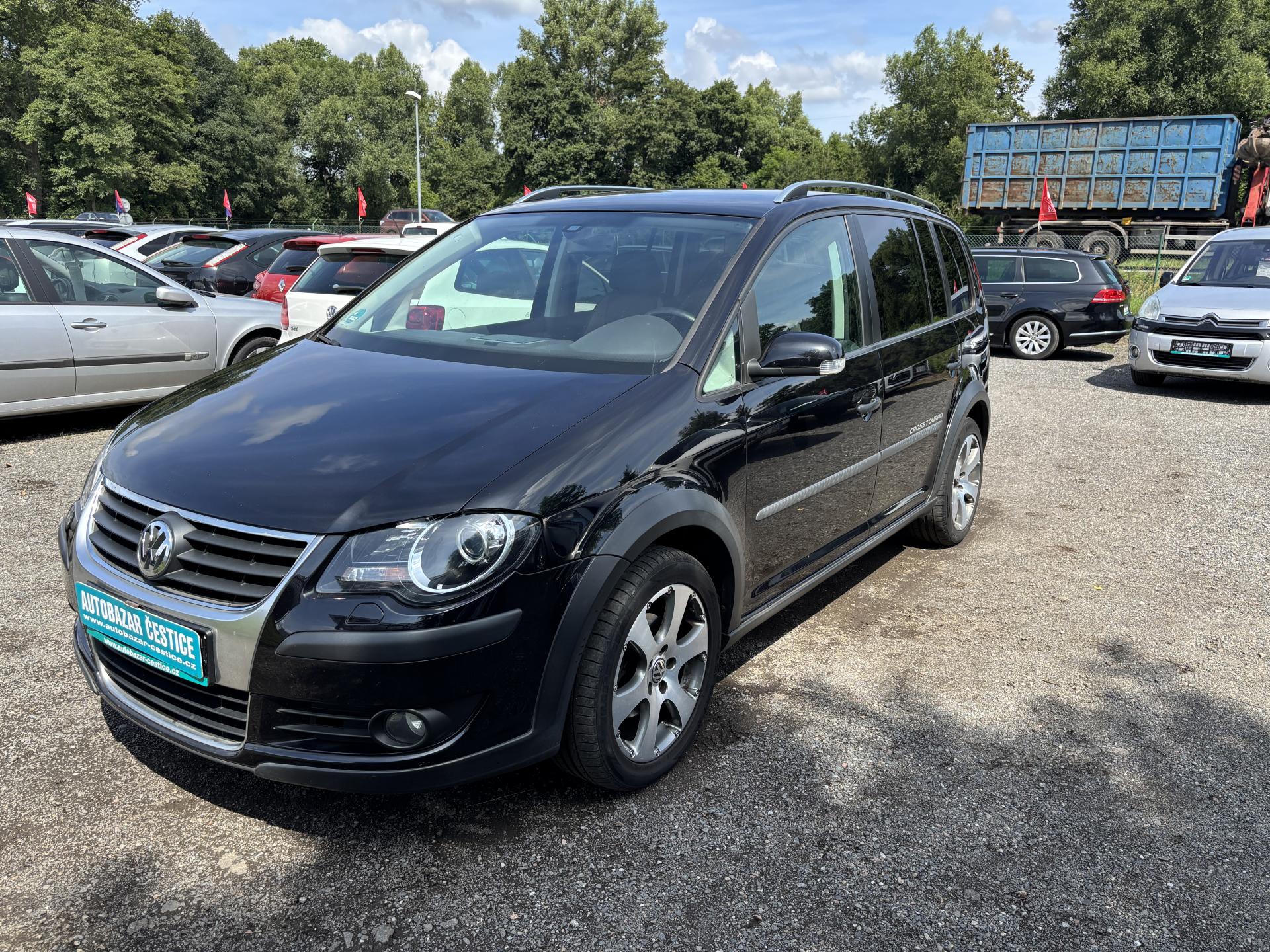 Volkswagen Touran 1.4 TSI Cross