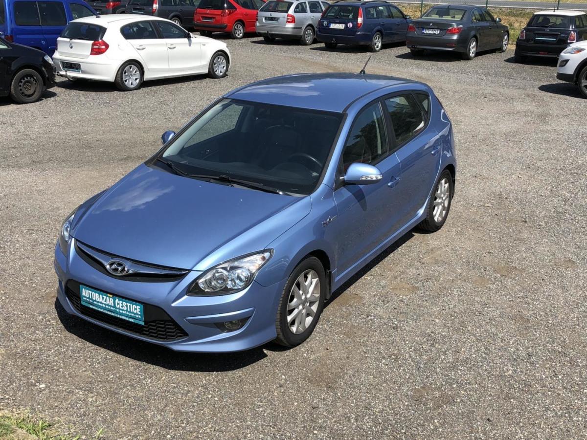 Hyundai i30 1,6 HDI KUŽE NAVI