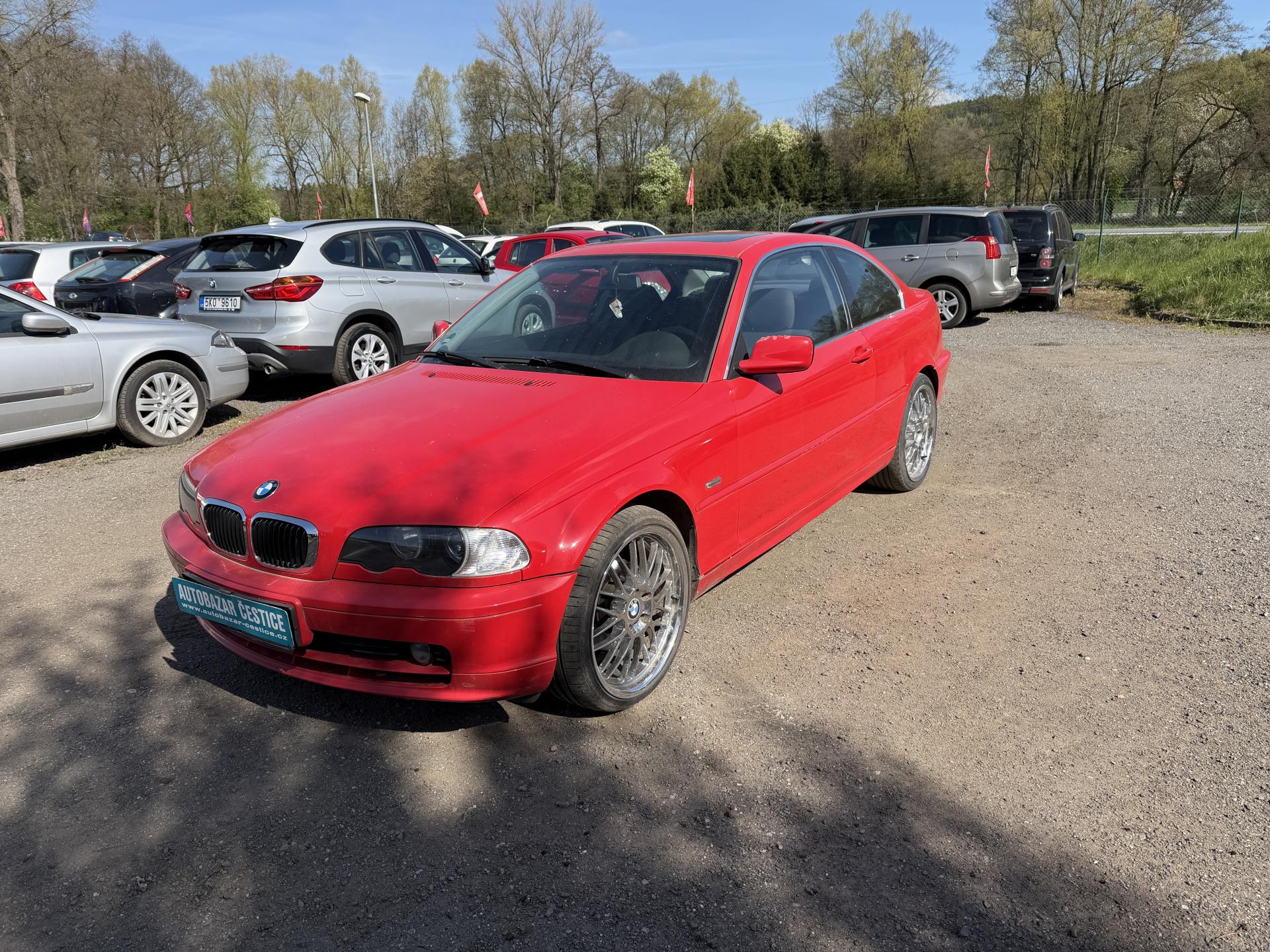 BMW Řada 3 323i