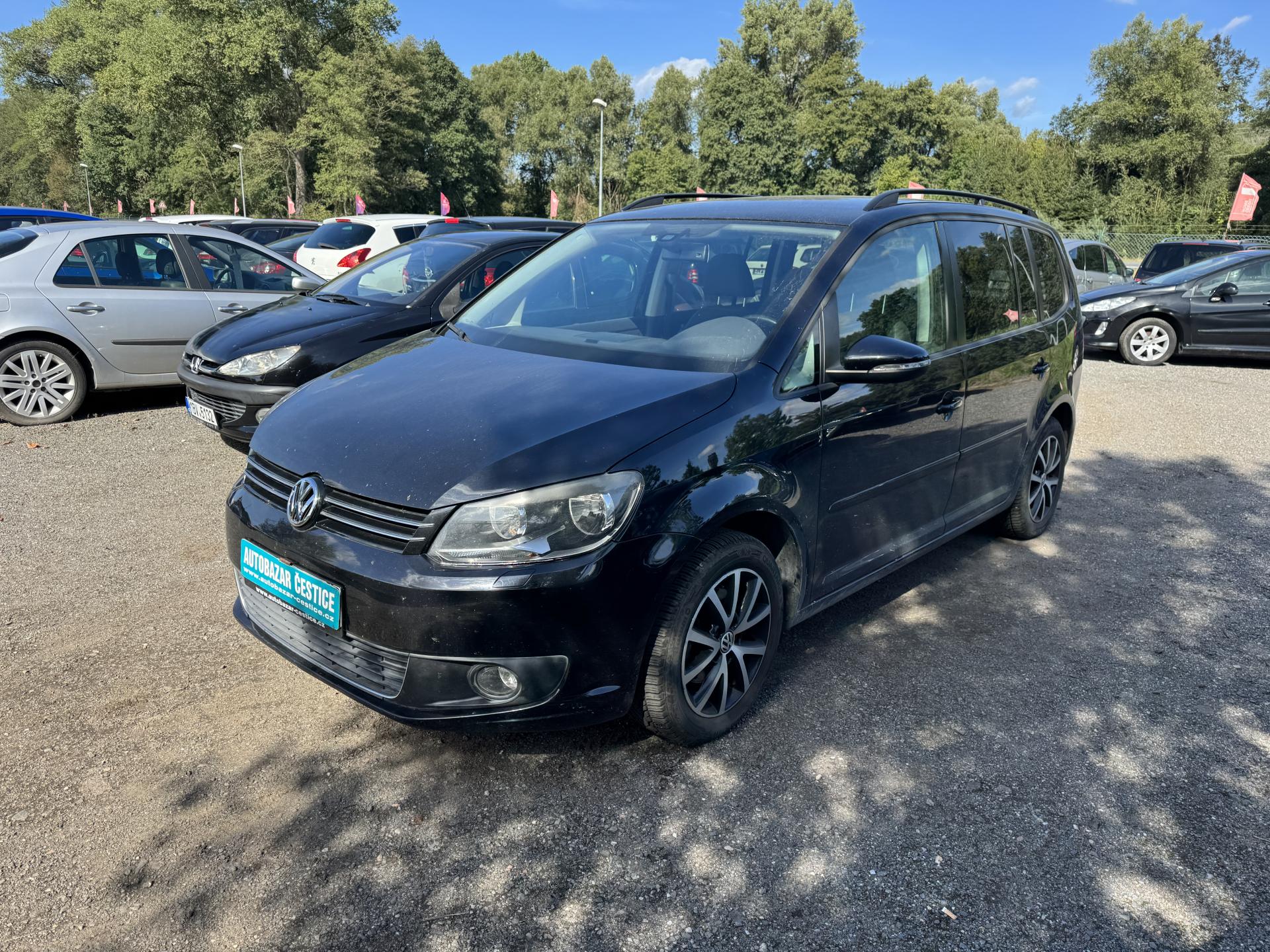 Volkswagen Touran 1.4 TSI ZARUKA NA KM