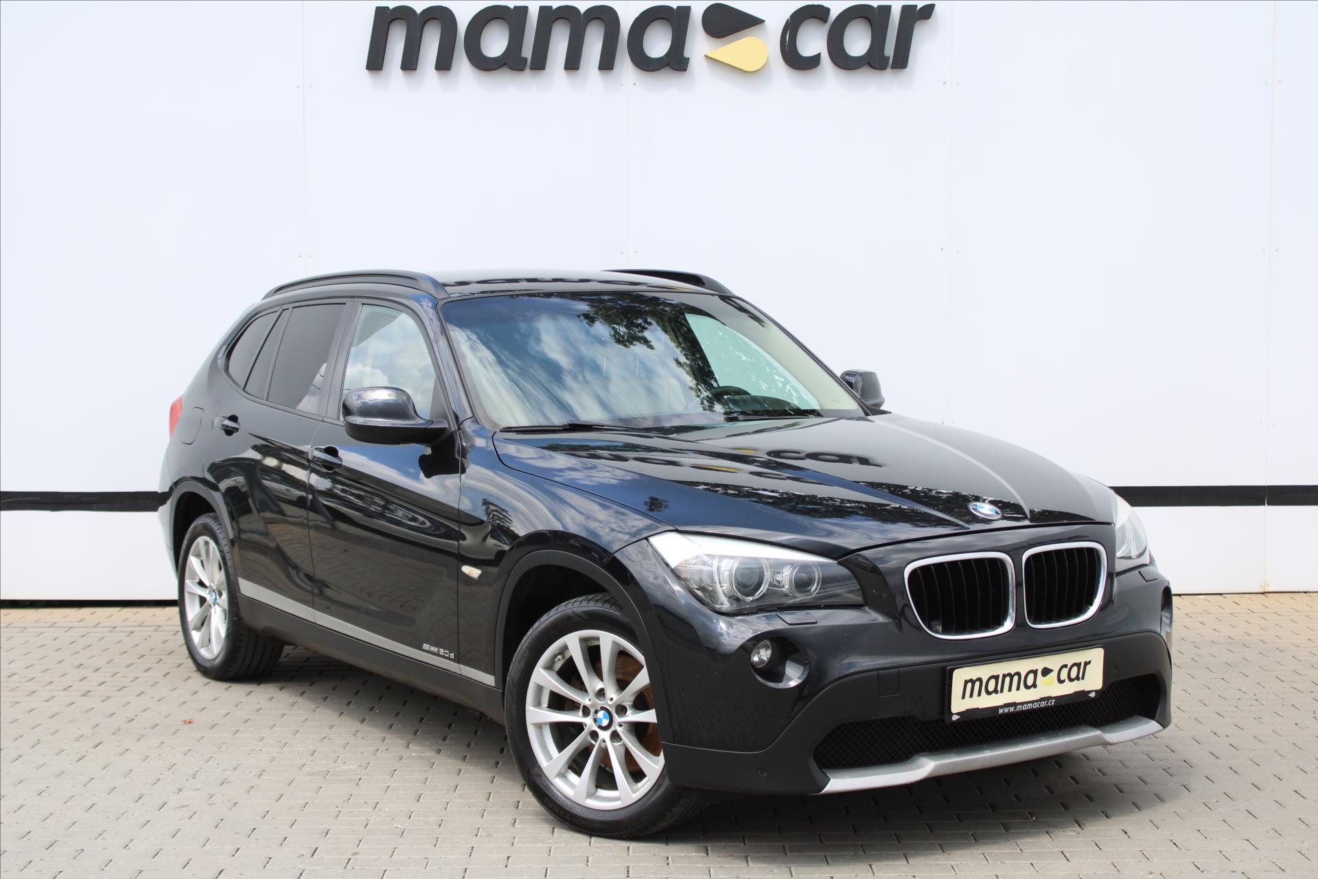 BMW X1 sDrive 20d 130kW SERVIS. KNIHA