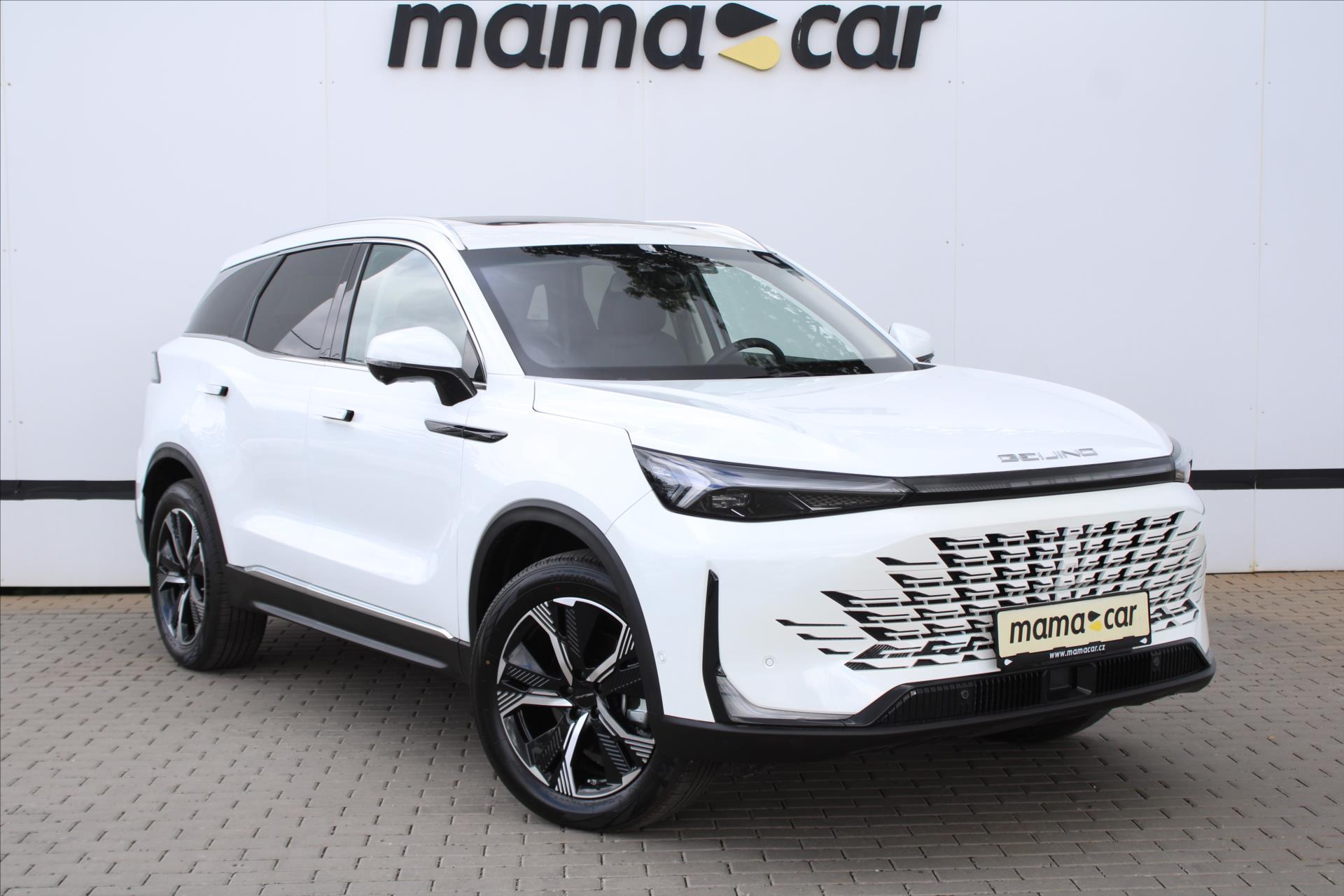 BAIC X7 1.5T 130kW A/T LED PANORAMA