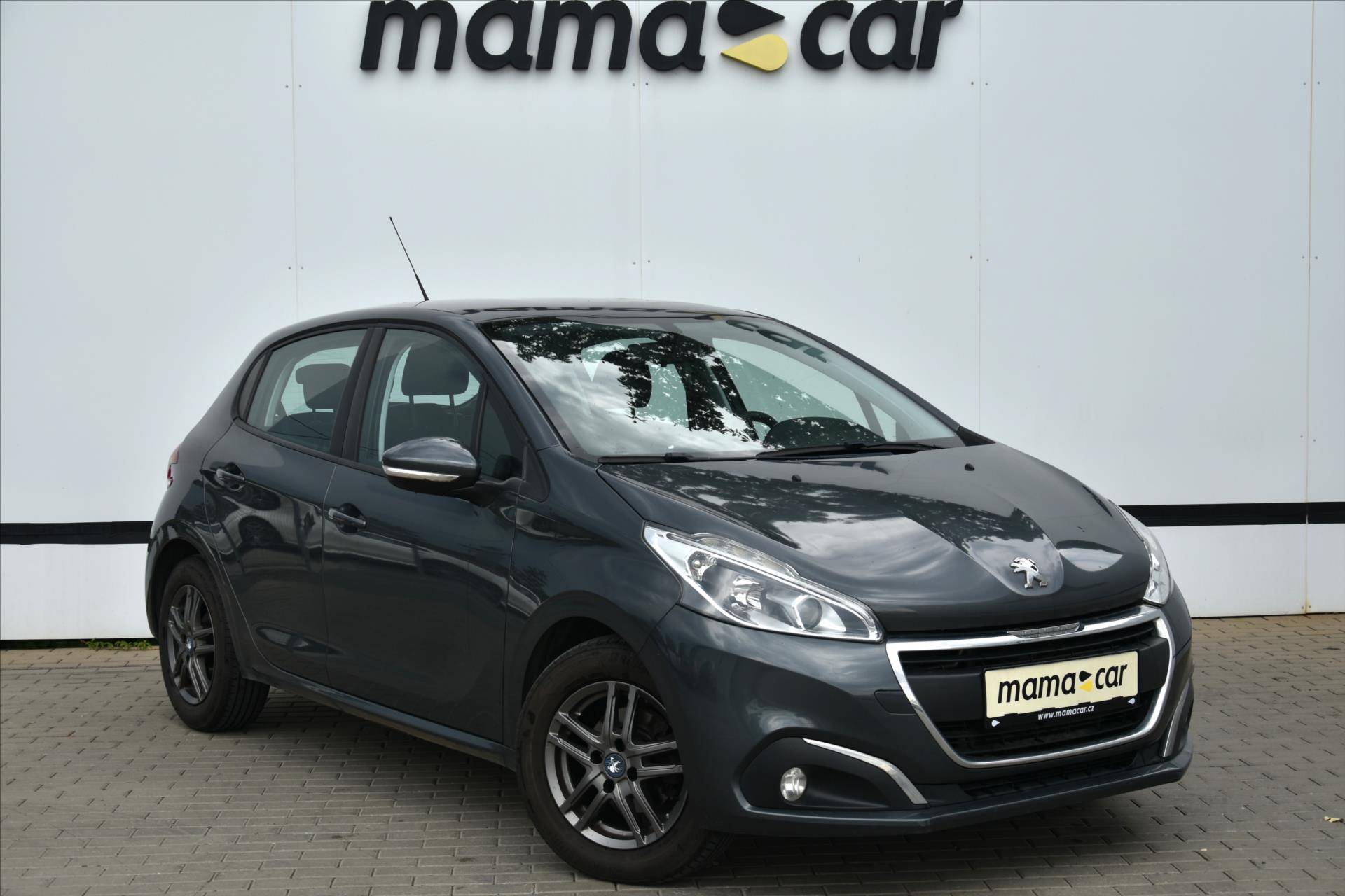 Peugeot 208 1.2 PT SERVISNÍ KN. NAVI ČR