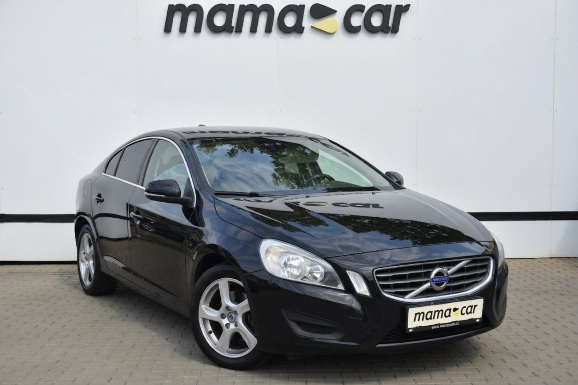 Volvo S60 2.0D 120kW MOMENTUM ČR