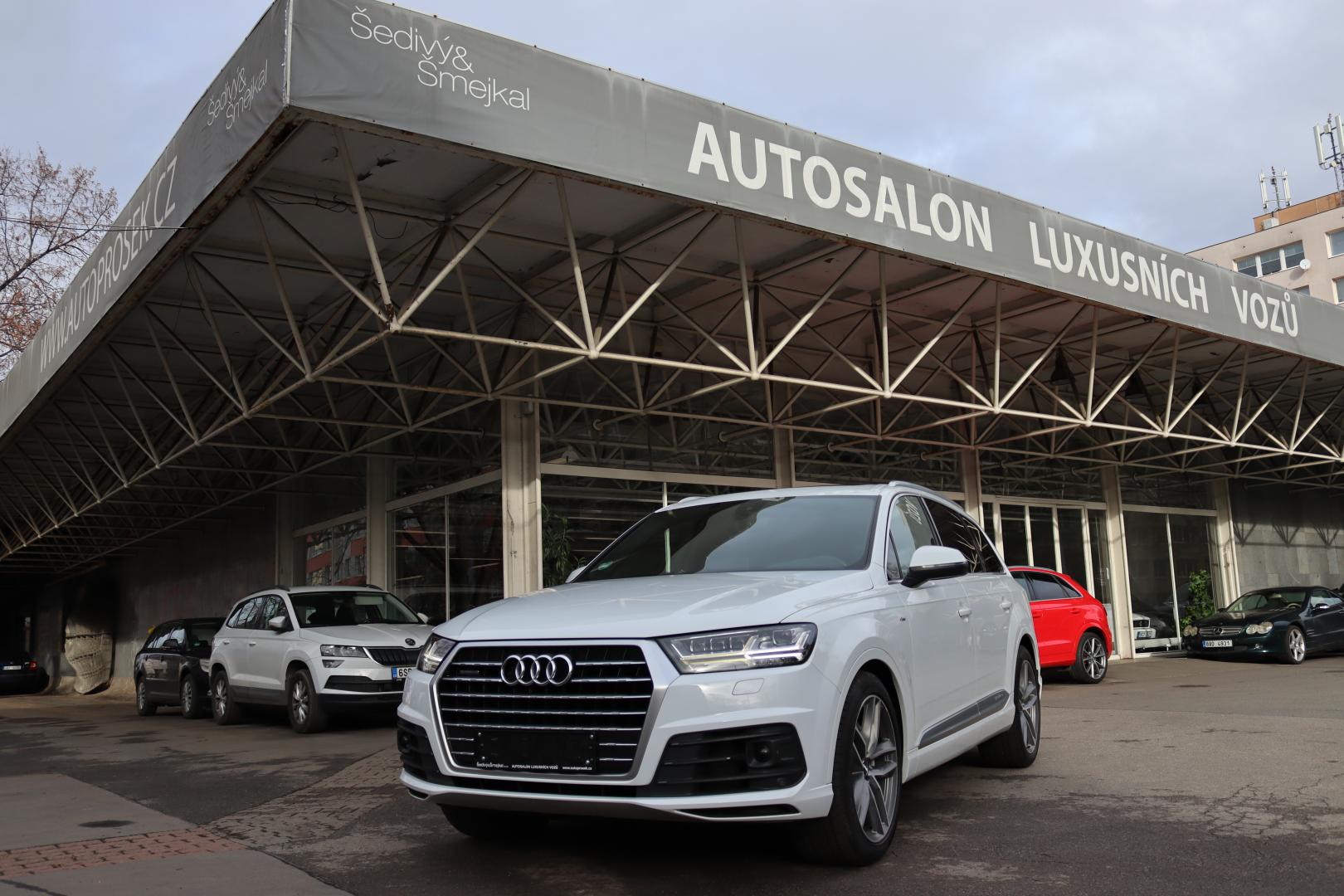 Audi Q7 3.0TDI V6 210kW S-LINE 7 MÍST