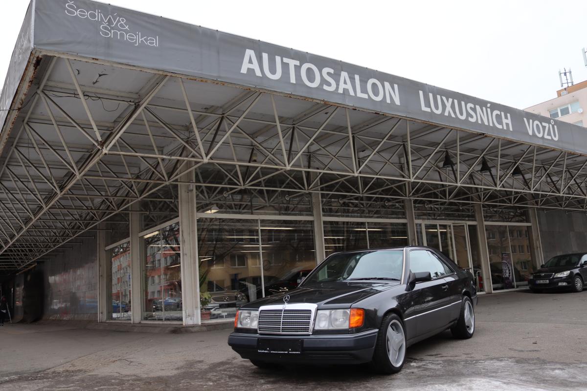 Mercedes-Benz 124 124 320CE AT 162kW