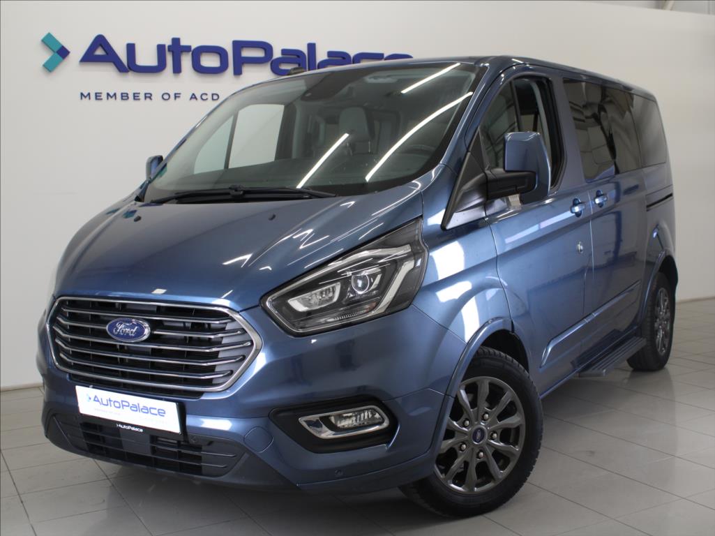 Ford Tourneo Custom 2,0 TDCi Titanum X 8-míst ČR