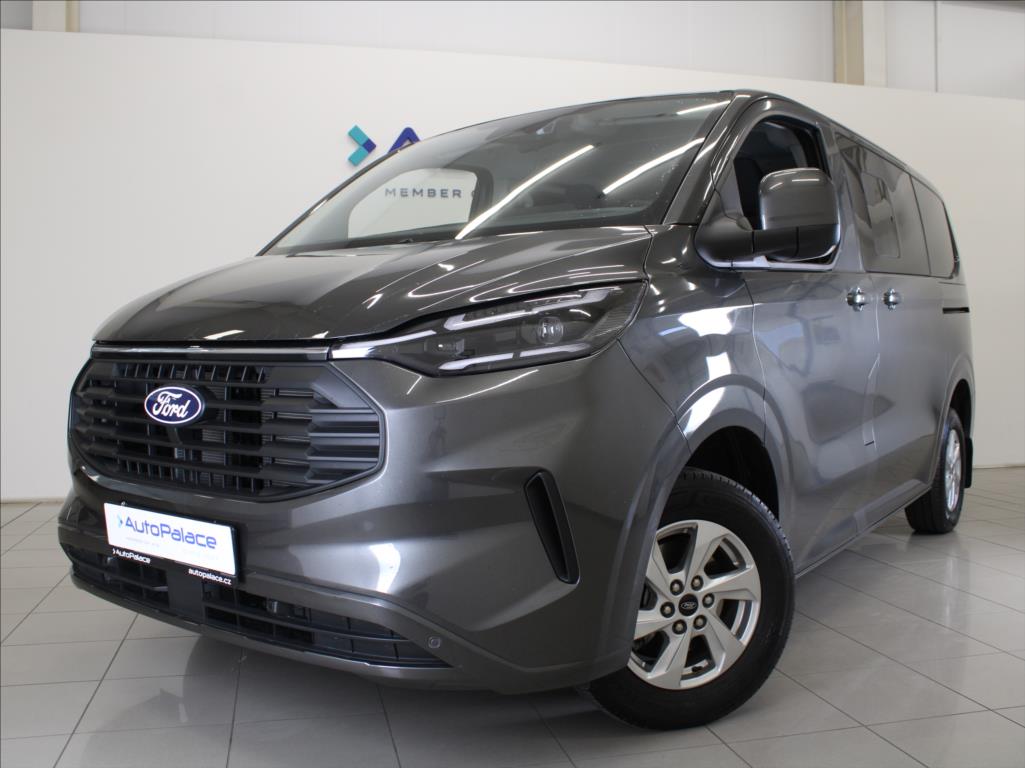 Ford Tourneo Custom 2,0 EB 110kW Limited 8-míst ČR