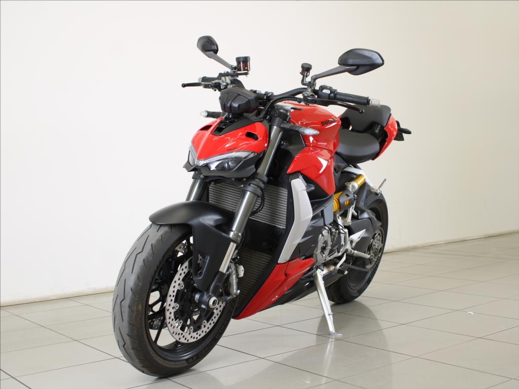 Ducati StreetFighter V2 1.maj.ČR 1,