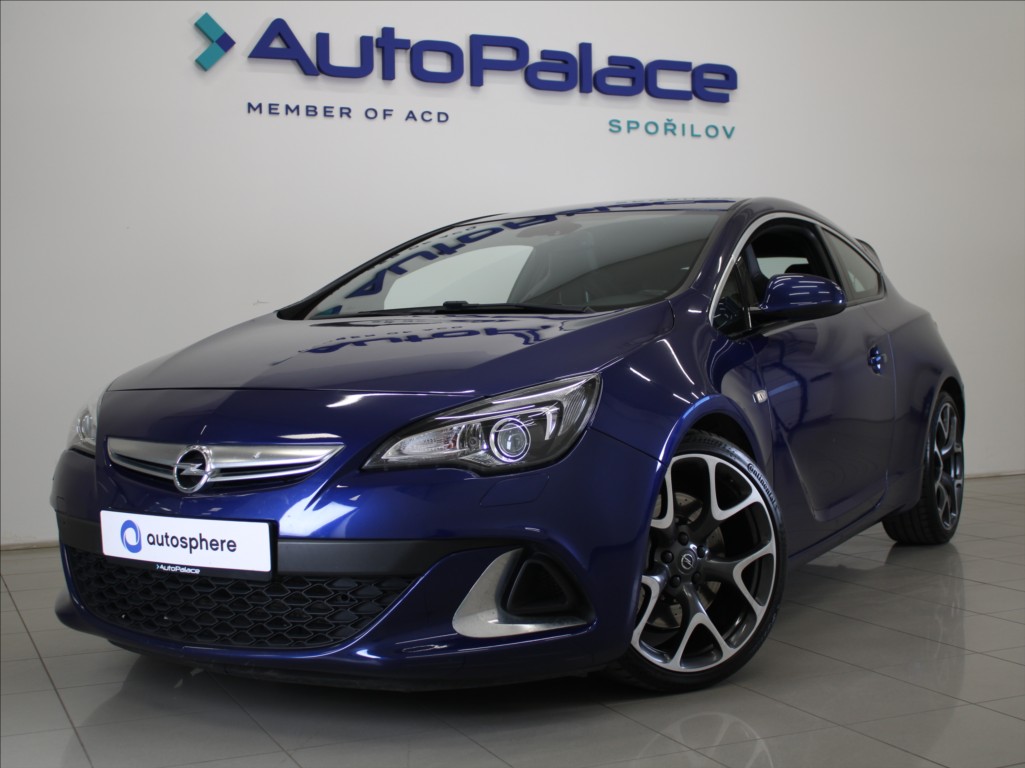 Opel Astra 2,0 Turbo 280koní OPC Infinity